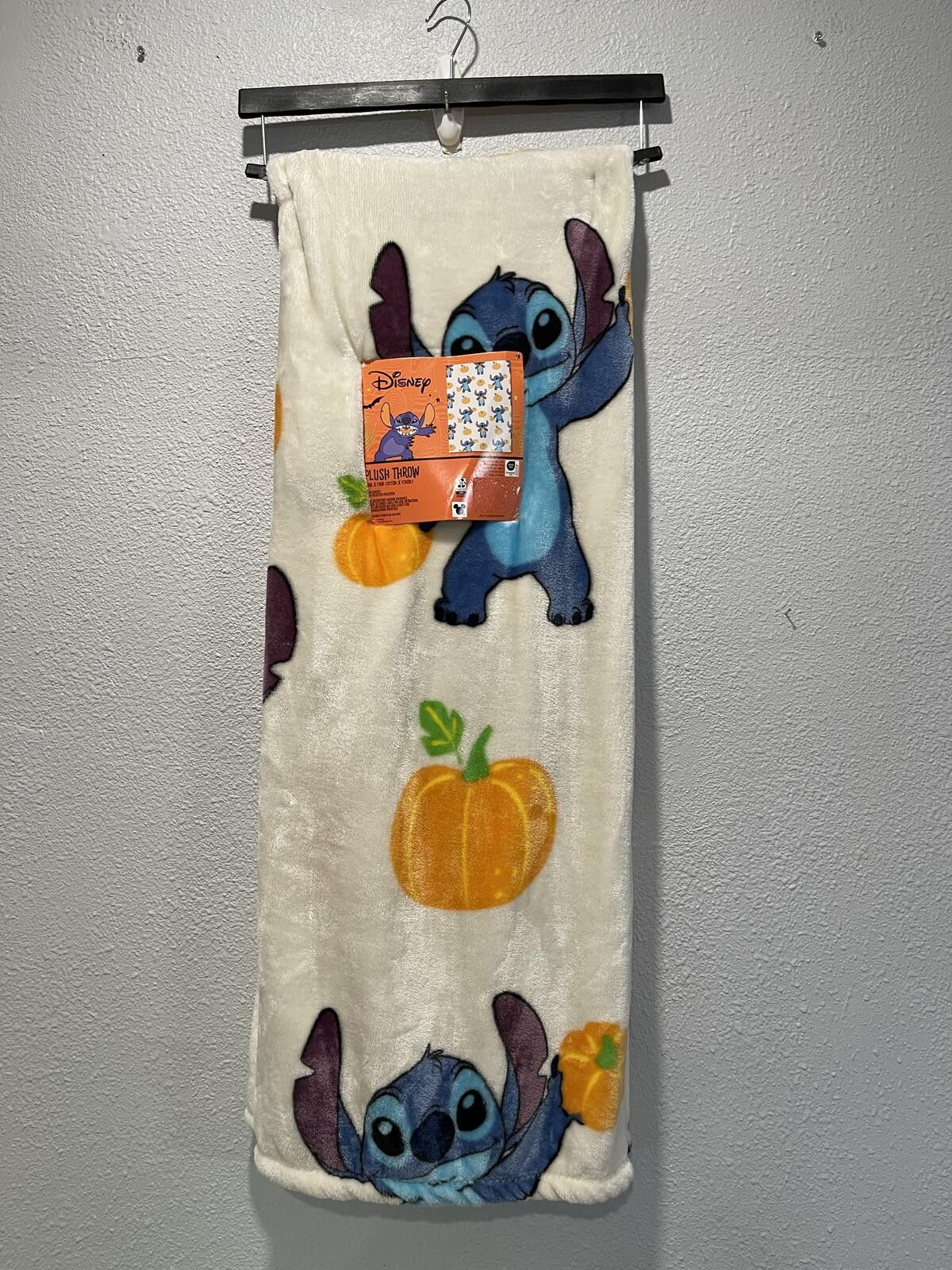 Disney Disney Stitch Plush Throw Blanket 50x70 Inches Size ONE SIZE - 1 Thumbnail
