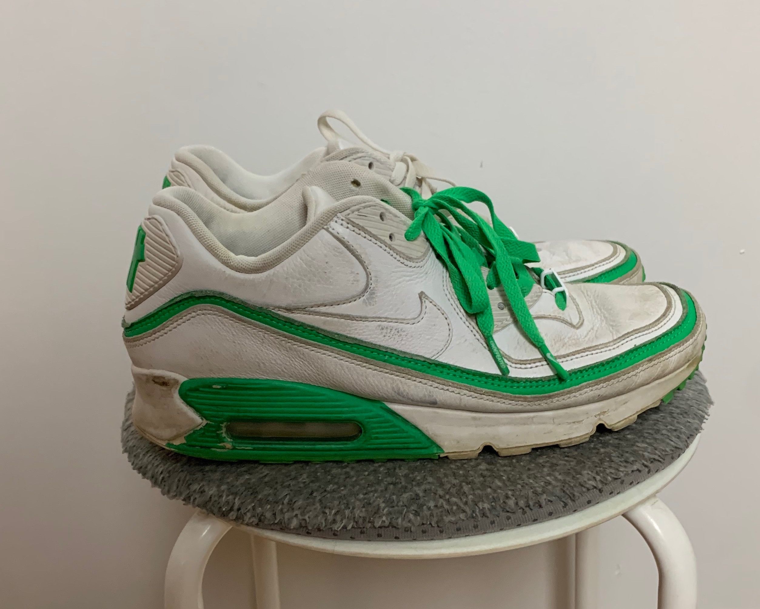 Nike × Undefeated Nike x Undefeated Air Max 90 Size US 10.5 / EU 43-44 - 2 Thumbnail