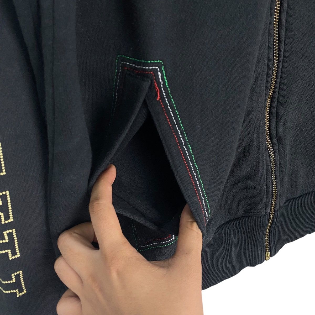Vintage Vintage Puma Italy Teams Full Zip Sweater Black Size L Size US L / EU 52-54 / 3 - 6 Thumbnail