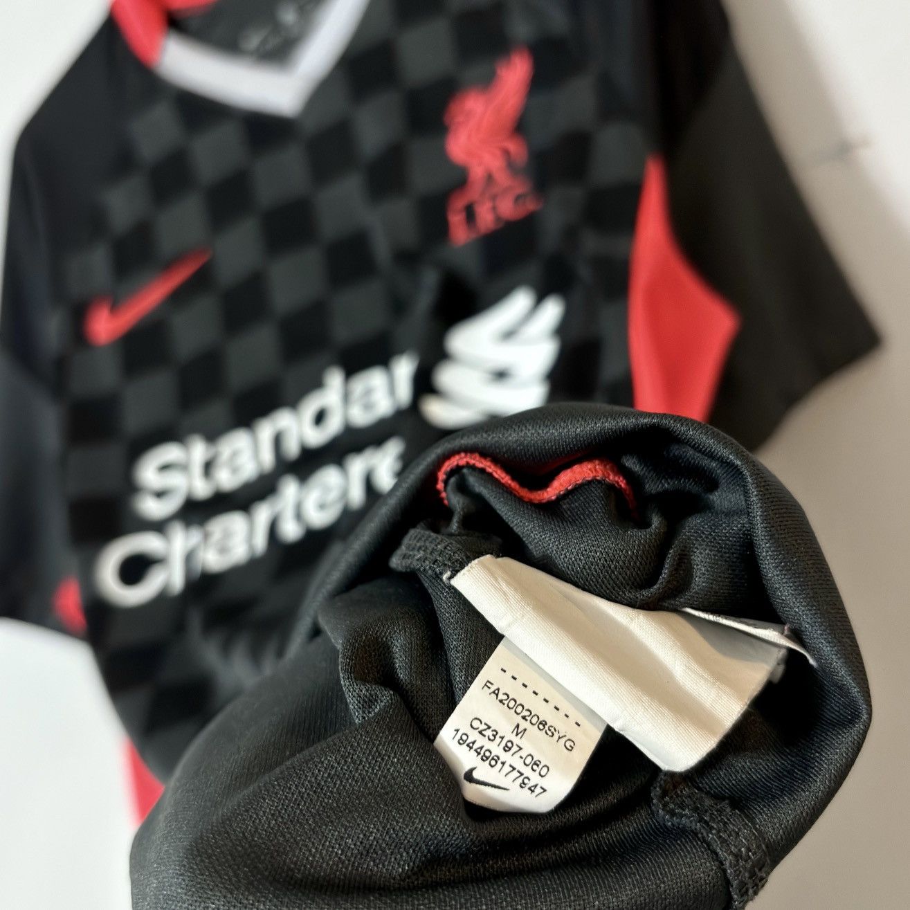 Nike 2020 2021 Liverpool Nike Away Third Kit Soccer Jersey Shirt Size US M / EU 48-50 / 2 - 6 Thumbnail