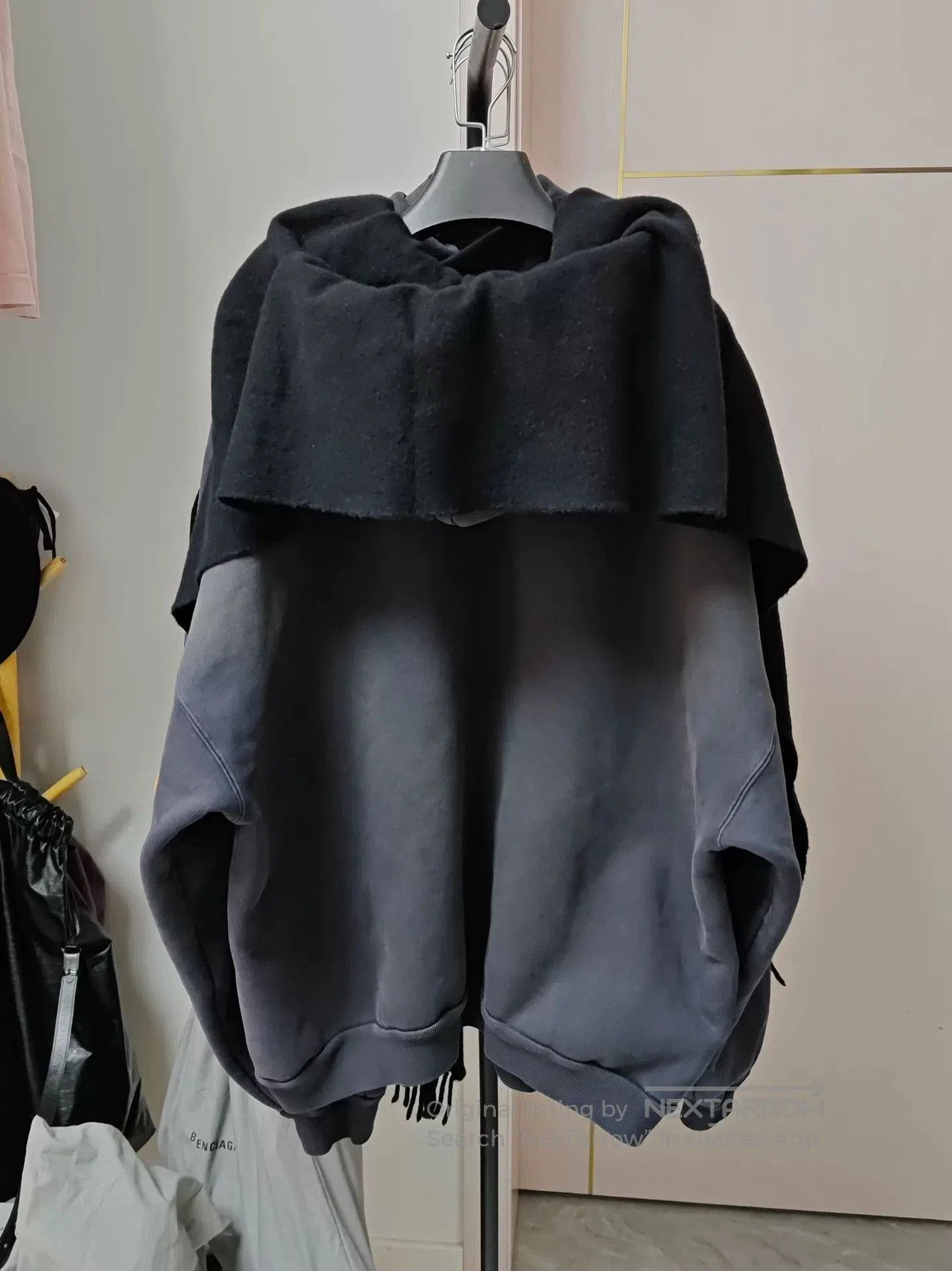 Balenciaga Balenciaga Gray Gradient Scarf Hooded Sweatshirt. Size US L / EU 52-54 / 3 - 3 Thumbnail