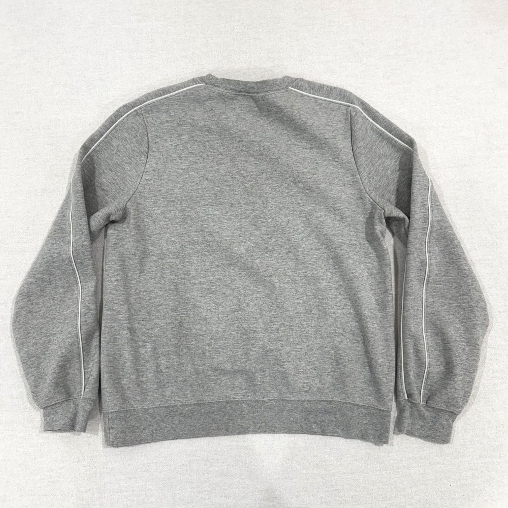 Nike VINTAGE Nike Sweatshirt Crewneck Pullover Adult Small Gray Cotton Logo 90s Men Mens Size US S / EU 44-46 / 1 - 3 Thumbnail