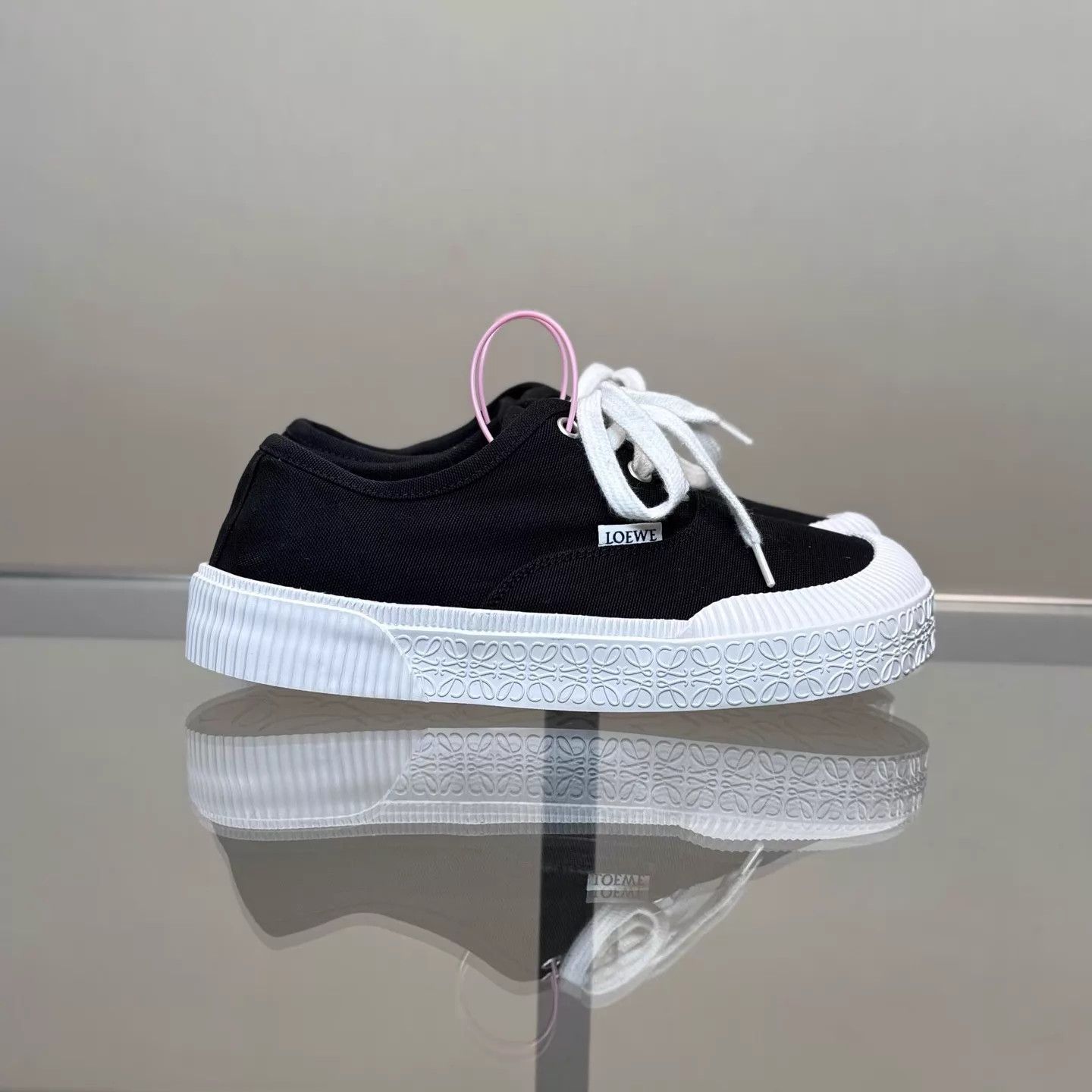 Loewe LOEWE Terra Vulca Panda shoes 37 99 Size US 6.5 / IT 36.5 - 3 Thumbnail