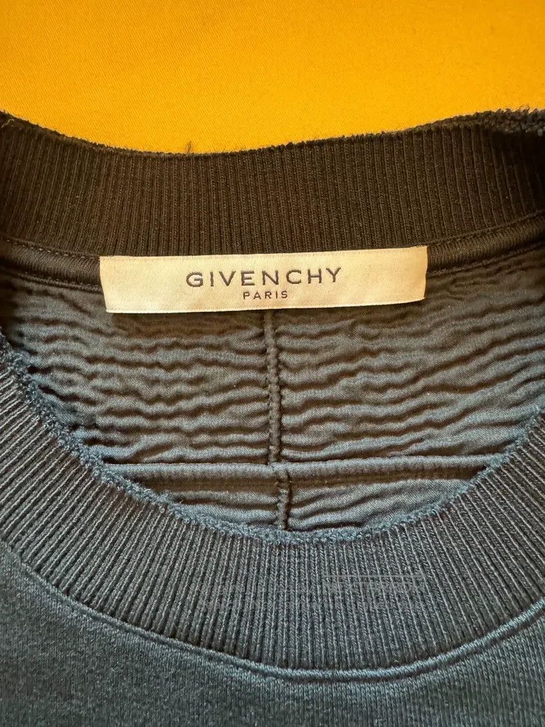 Givenchy Givenchy Classic black ripped hoodie Size US S / EU 44-46 / 1 - 2 Thumbnail