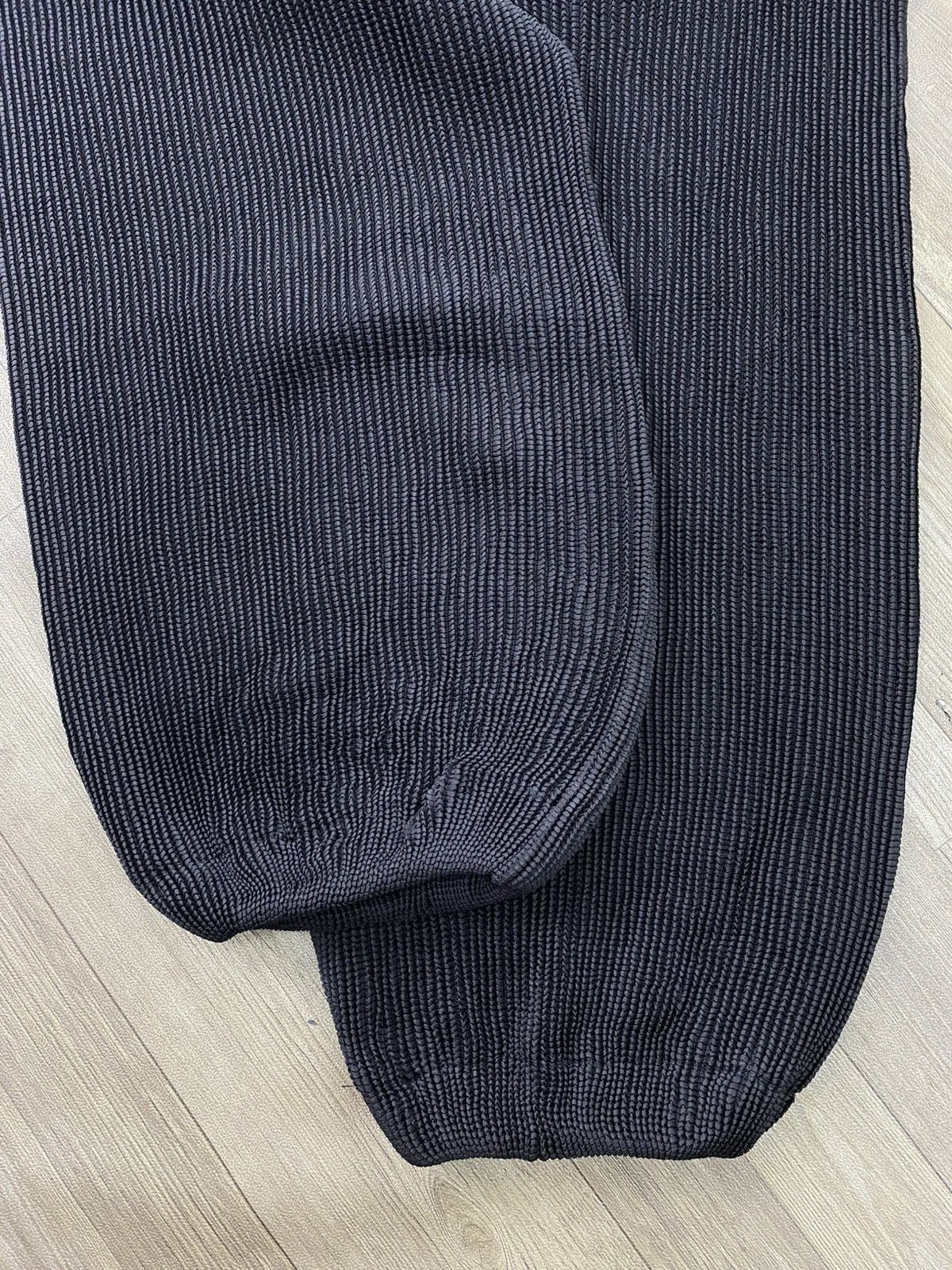 Japanese Brand Vintage Specchio Pleats Please Issey Miyake Balloon Pants Size US 28 / EU 44 - 11 Thumbnail