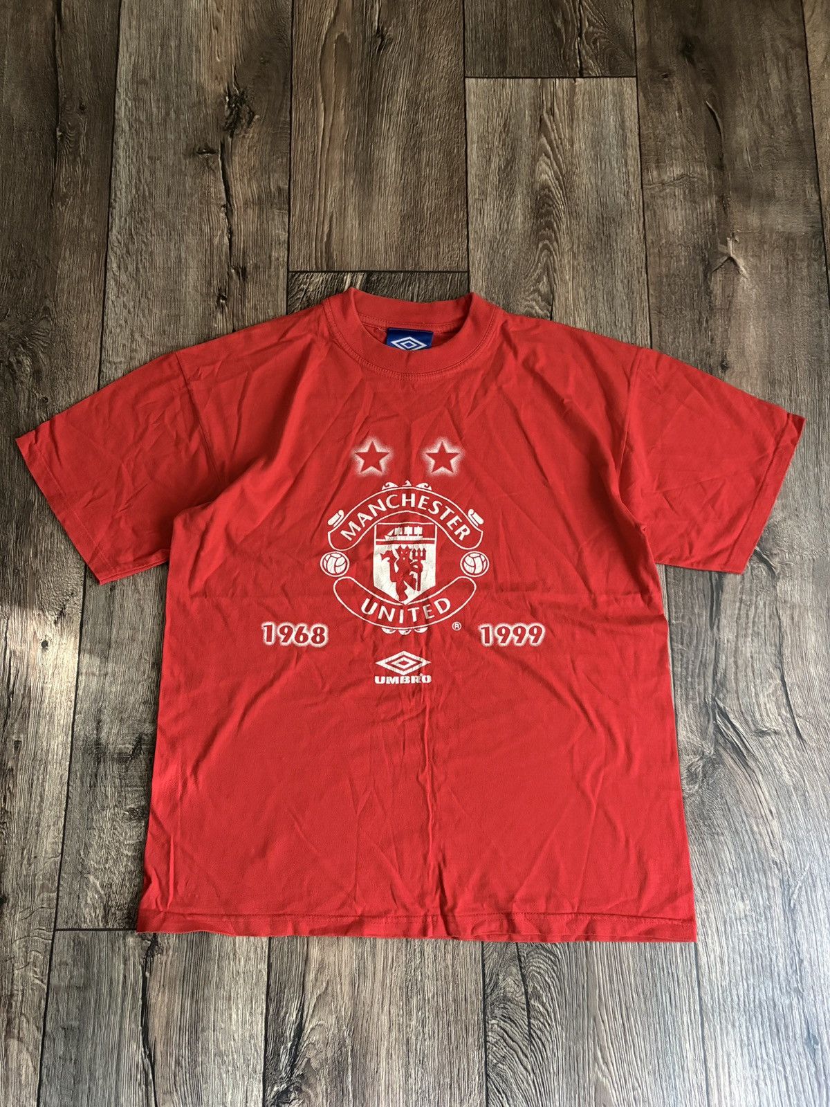 Umbro Vintage 1999 Umbro Manchester United Champions Of Europe Tee Size US M / EU 48-50 / 2 - 1 Thumbnail
