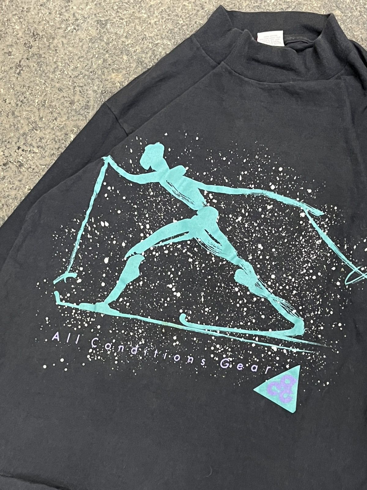 Nike ACG × Vintage Nike ACG rare longsleeve ski tee 90s hype faded boxy Size US M / EU 48-50 / 2 - 3 Thumbnail