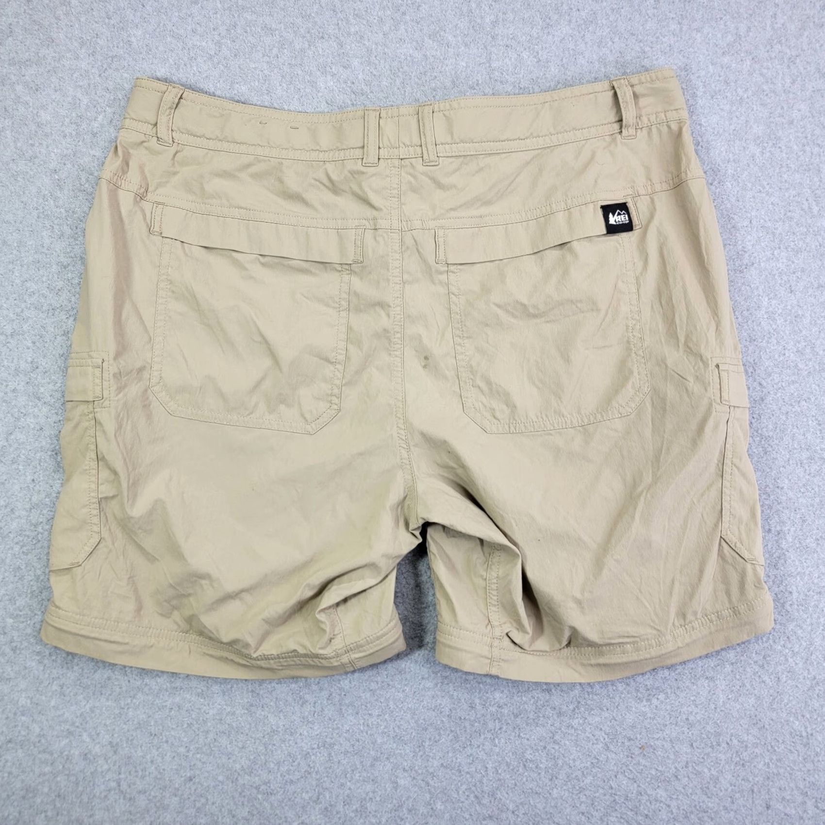 Vintage REI Co Op shorts Womens 14 Convertible Zip Off Cargo Hiking Outdoor Tan Pants Size 36" / US 14 / IT 50 - 6 Thumbnail