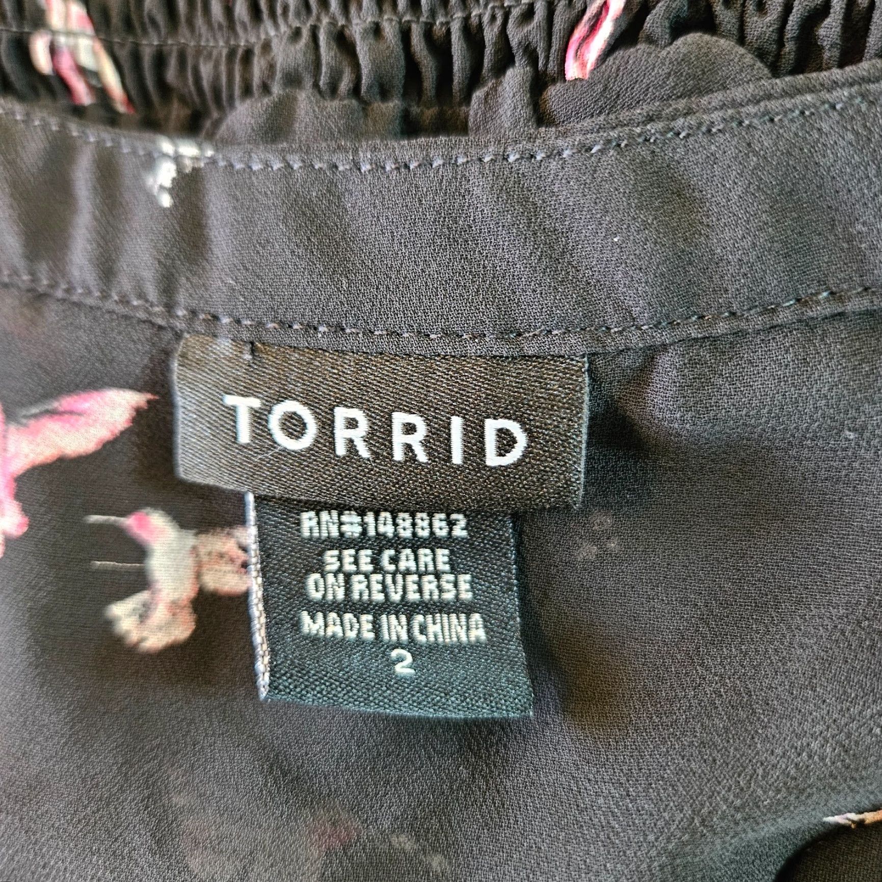 Torrid Torrid Womens Button Front Top Sz 2 Black Pink Hummingbird Print Semi Sheer Blouse Short Sleeve Plus Size Size XXL / US 16-18 / IT 52-54 - 5 Thumbnail