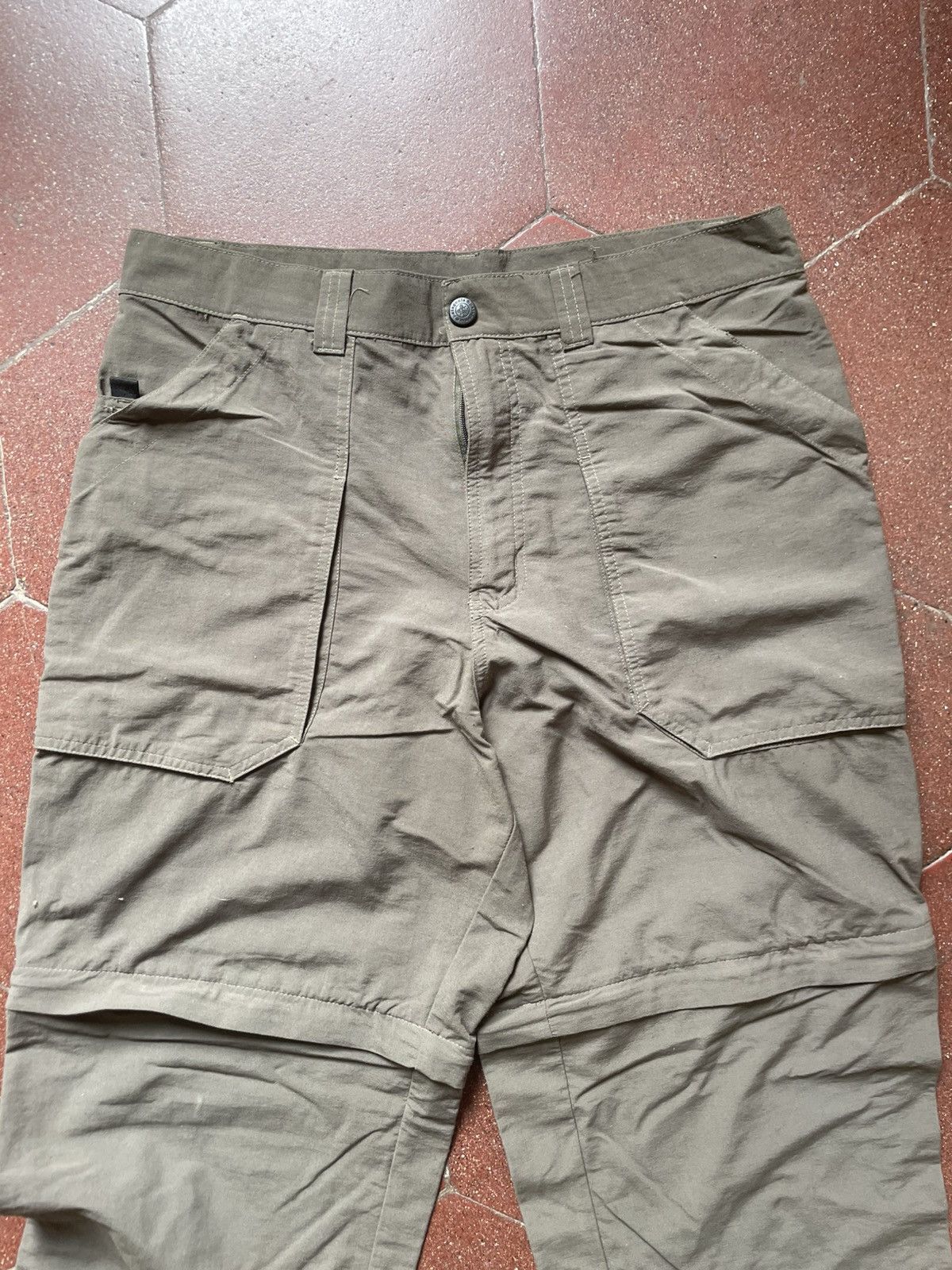 Patagonia Patagonia Green Pants & Shorts size 34 Size US 34 / EU 50 - 1 Thumbnail