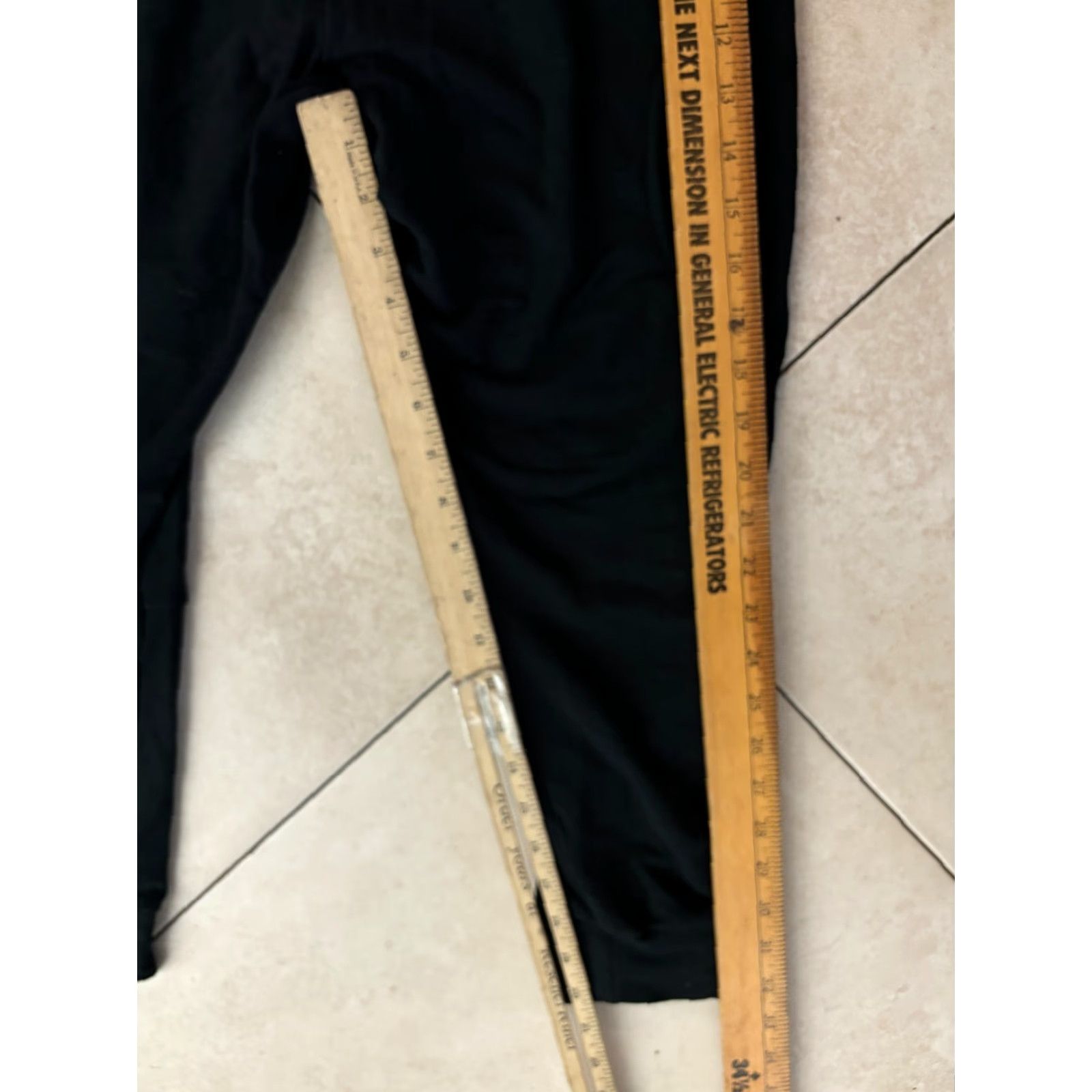 Gymshark Gymshark Women's Sweat Pants Jogger Black S Size Small Tailored athletic Logo Pockets Inseam 20" 8/10 Condition Size 28" / US 6 / IT 42 - 7 Thumbnail