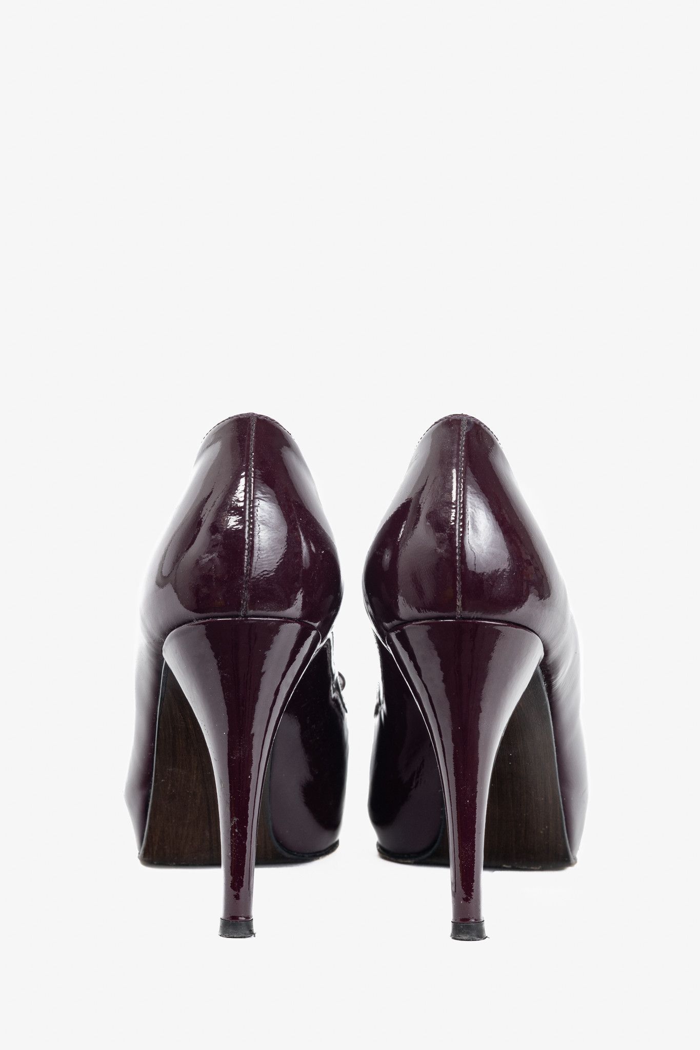 Stuart Weitzman Stuart Weitzman Spice Patent-Leather Bow Peep-Toe Pumps Size US 9 / IT 39 - 3 Thumbnail