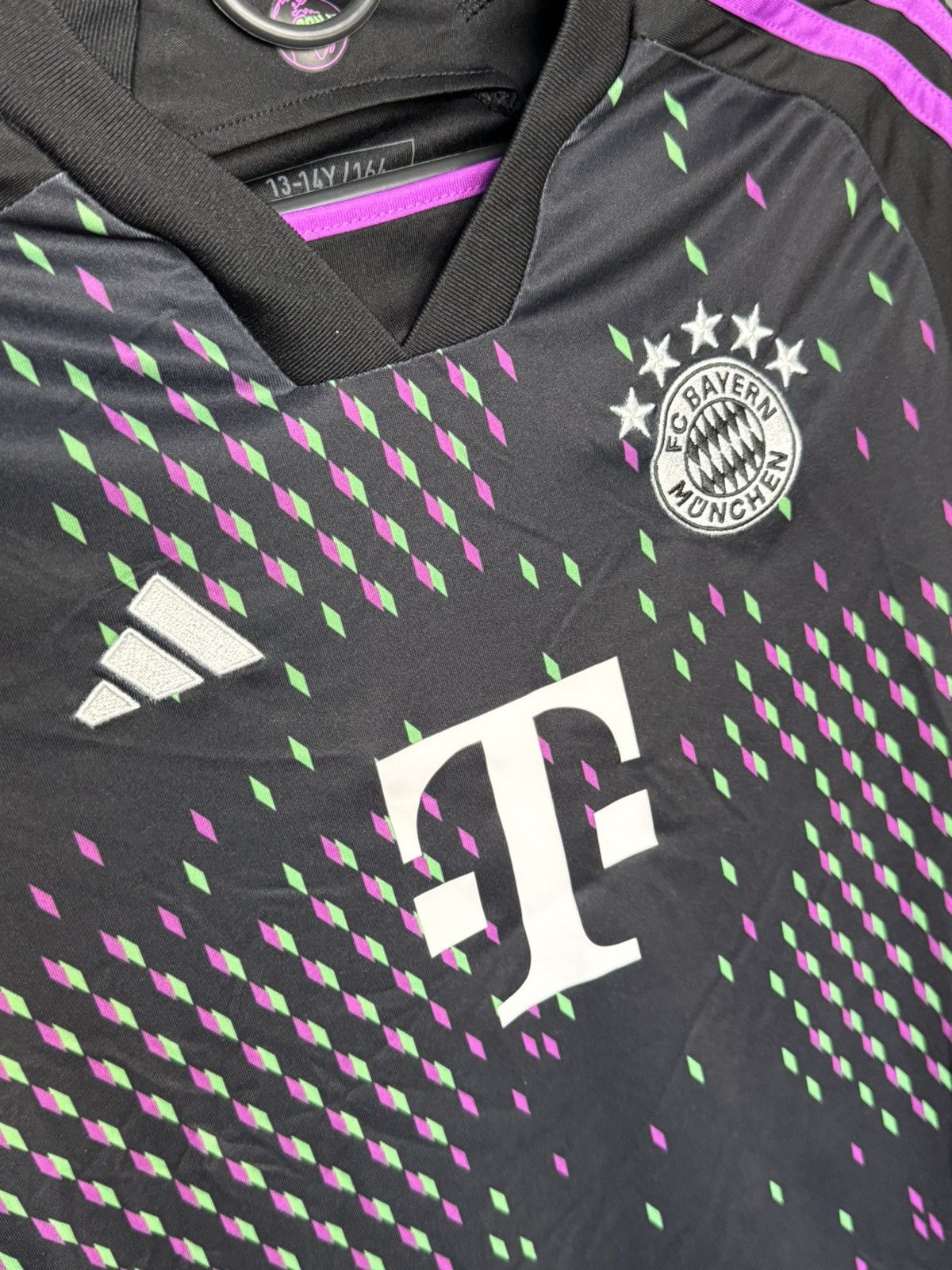 Adidas KIDS New Bayern Munchen 23/24 Away Football Jersey Size US XS / EU 42 / 0 - 3 Thumbnail