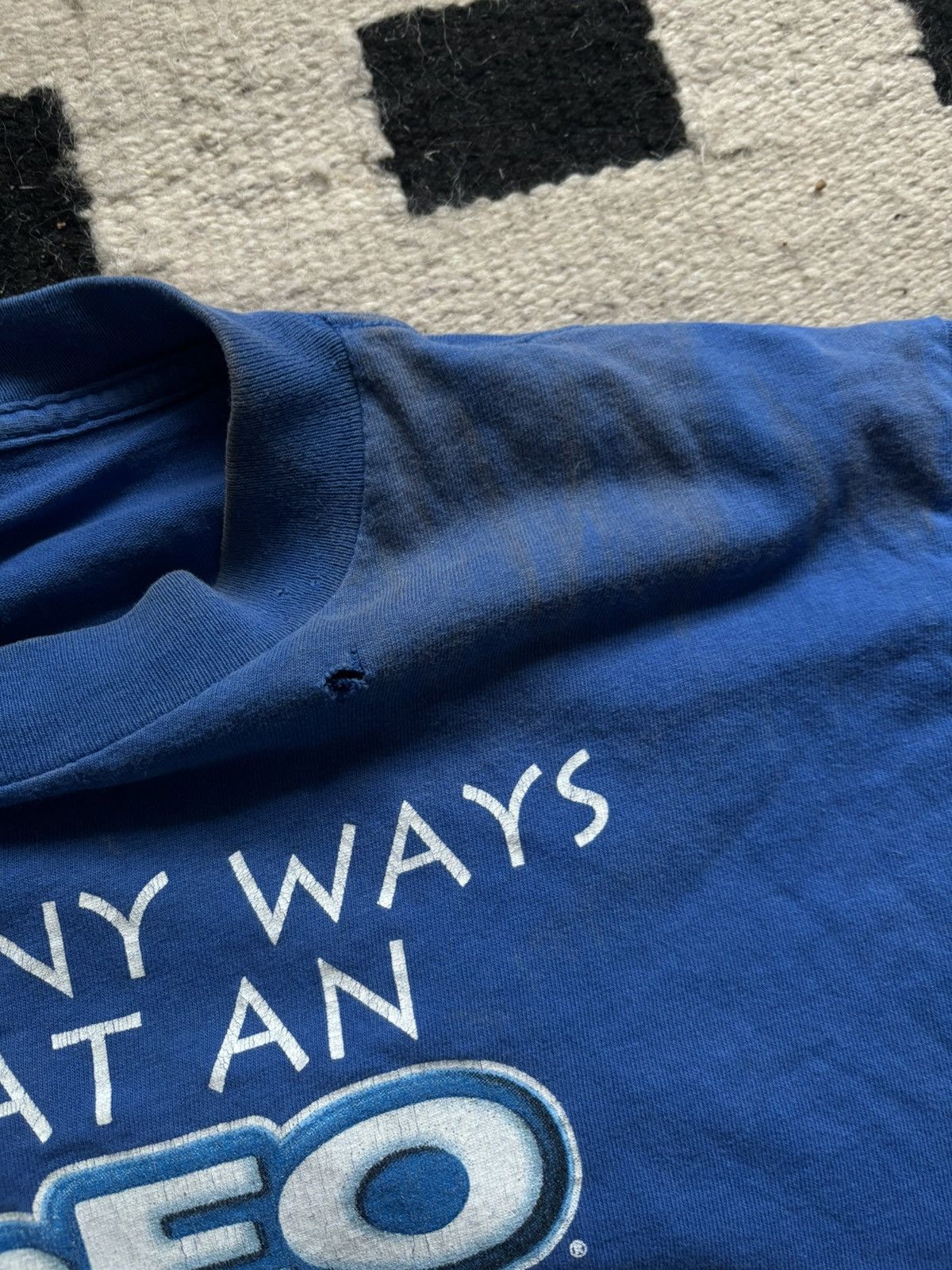 Vintage Vintage 1996 Many Ways to Eat An Oreo Tee Size US L / EU 52-54 / 3 - 6 Thumbnail