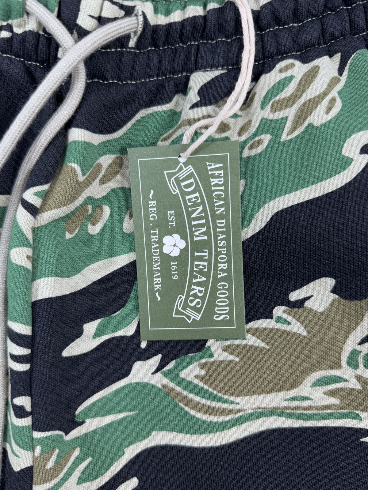 DENIM TEARS CAMOUFLAGE SWEATPANTS Size US 32 / EU 48 - 3 Thumbnail
