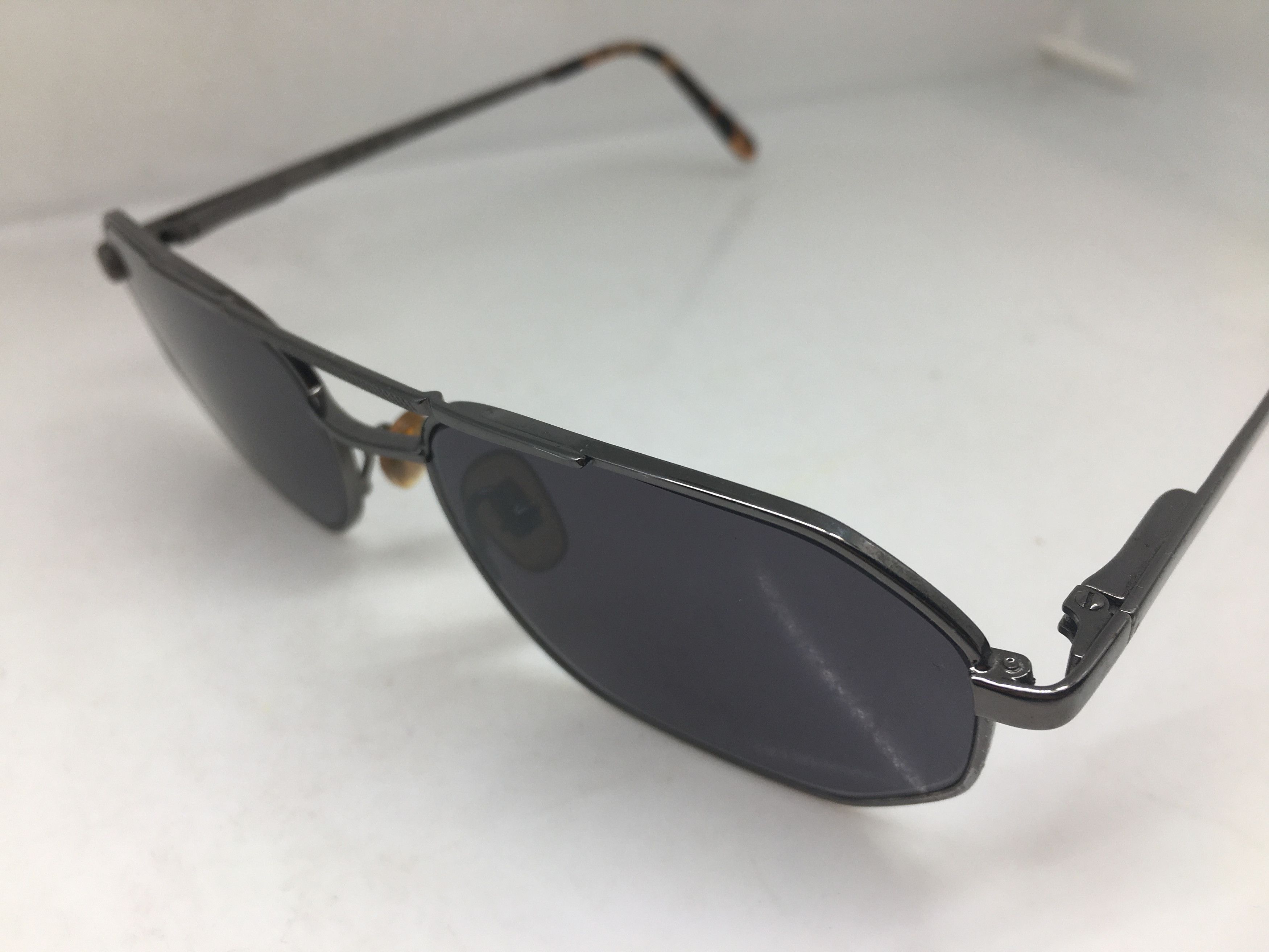DKNY Dnky Mod 9606 Grey Silver Sunglasses Frame Made in Italy Size ONE SIZE - 3 Thumbnail