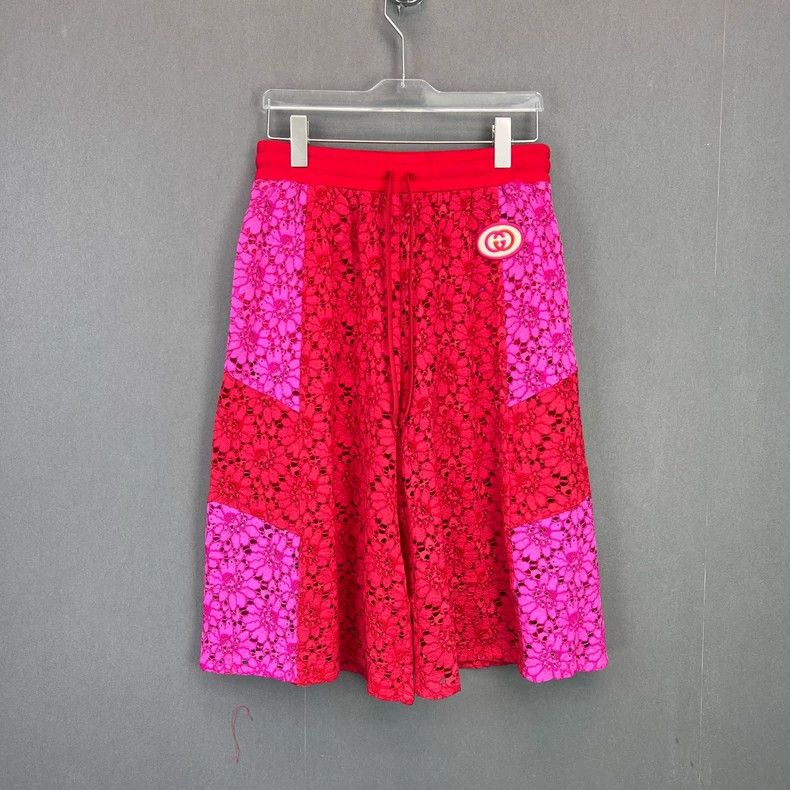 Gucci Gucci Red Purple Lace Color Shorts Size US 32 / EU 48 - 1 Thumbnail
