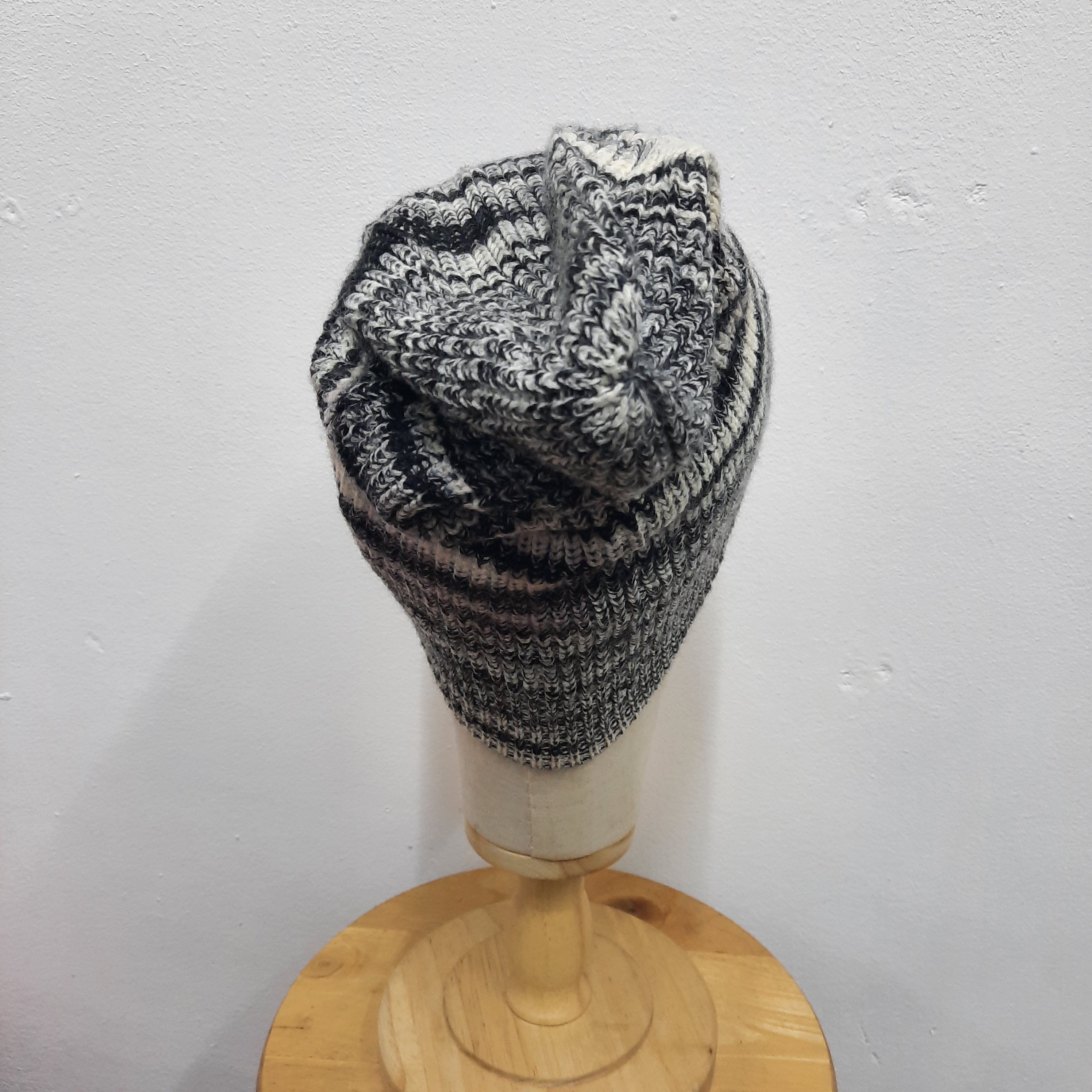 Missoni 🏰 Vintage missoni made in italy stripes pull on beanie hat Size ONE SIZE - 3 Thumbnail
