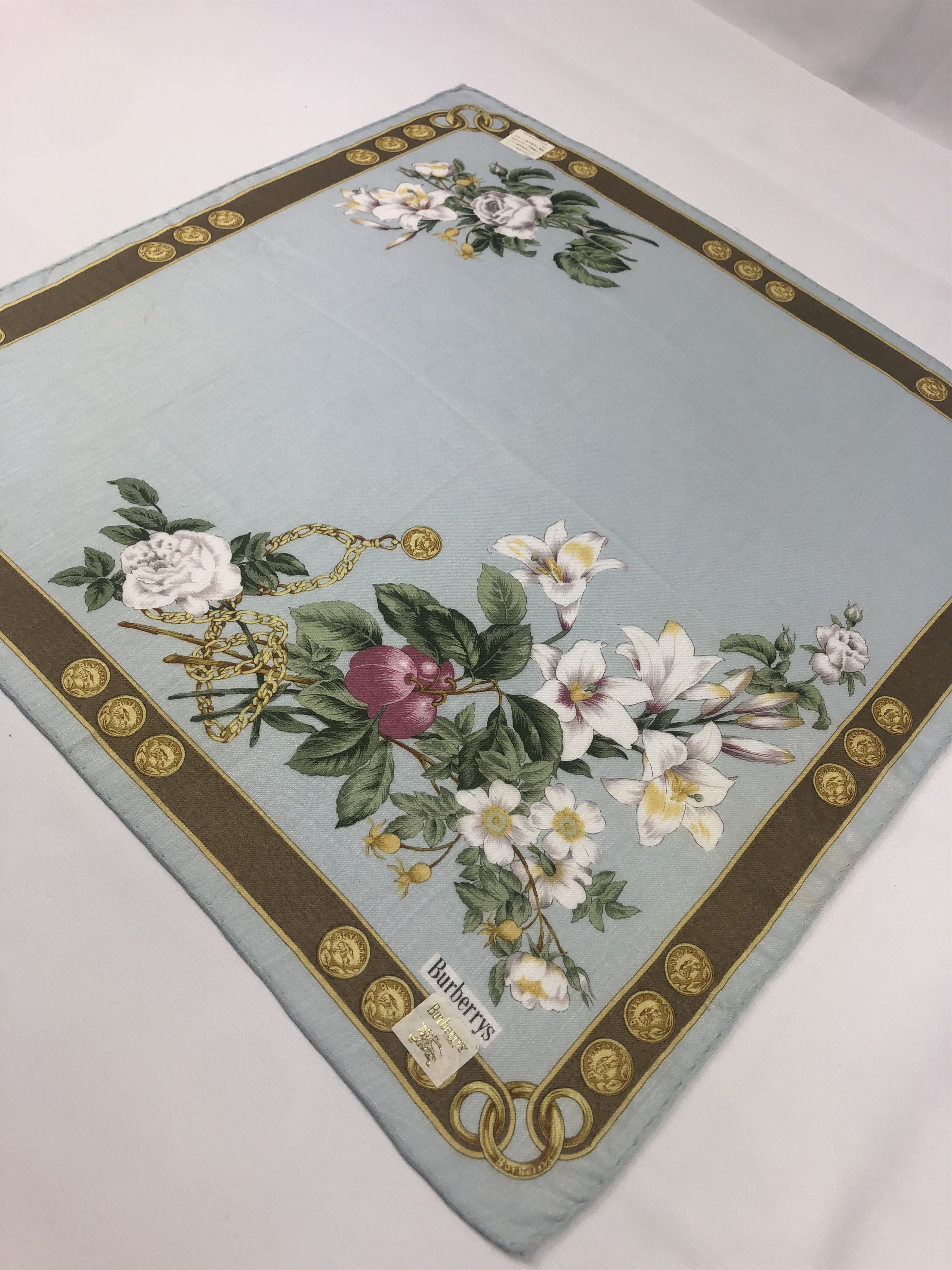Burberry Burberrys Handkerchief / Bandana / Neckerchief / Headscarf Size ONE SIZE - 4 Thumbnail