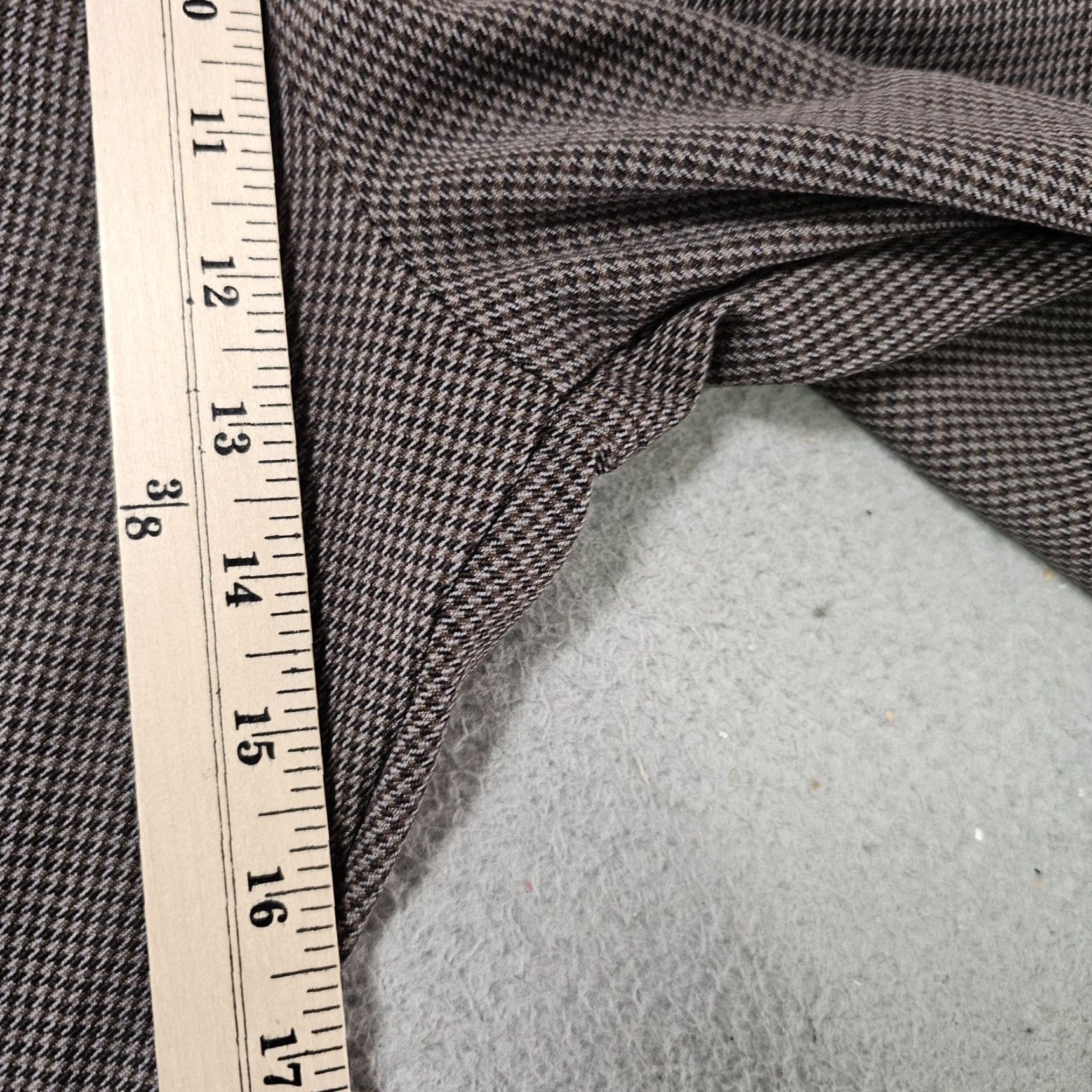 Abercrombie & Fitch Abercrombie & Fitch Dress Pants Mens 34x31 Brown Check Relaxed Fit, Pleated, Zip Fly, Pockets, Straight Leg, Office, Business, Casual Size US 34 / EU 50 - 4 Thumbnail