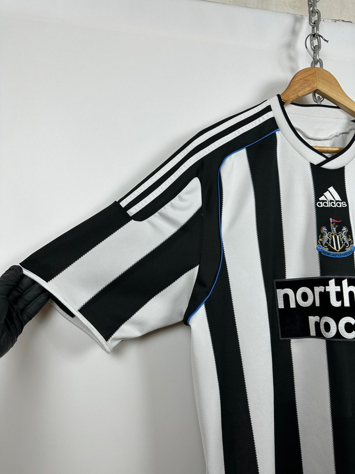 Adidas 2009/10 Adidas Newcastle United Vintage Soccer Jersey Size US XL / EU 56 / 4 - 10 Thumbnail