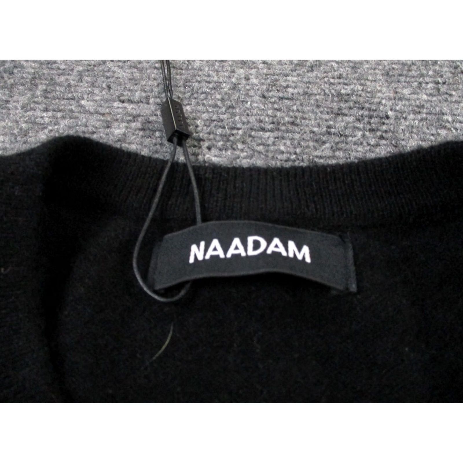 NAADAM Naadam Sweater Women S Pullover V Neck Pullover Sinfully Soft Devil Logo NEW Shirt Pullover Women Black Cotton Knit Regular Size S Mens/Womens Size S / US 4 / IT 40 - 6 Thumbnail