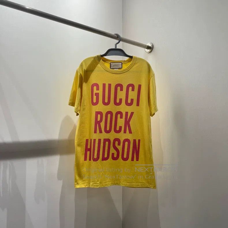 Gucci Gucci Yellow short-sleeved T-shirt with letter slogan prin Size S / US 4 / IT 40 - 1 Thumbnail
