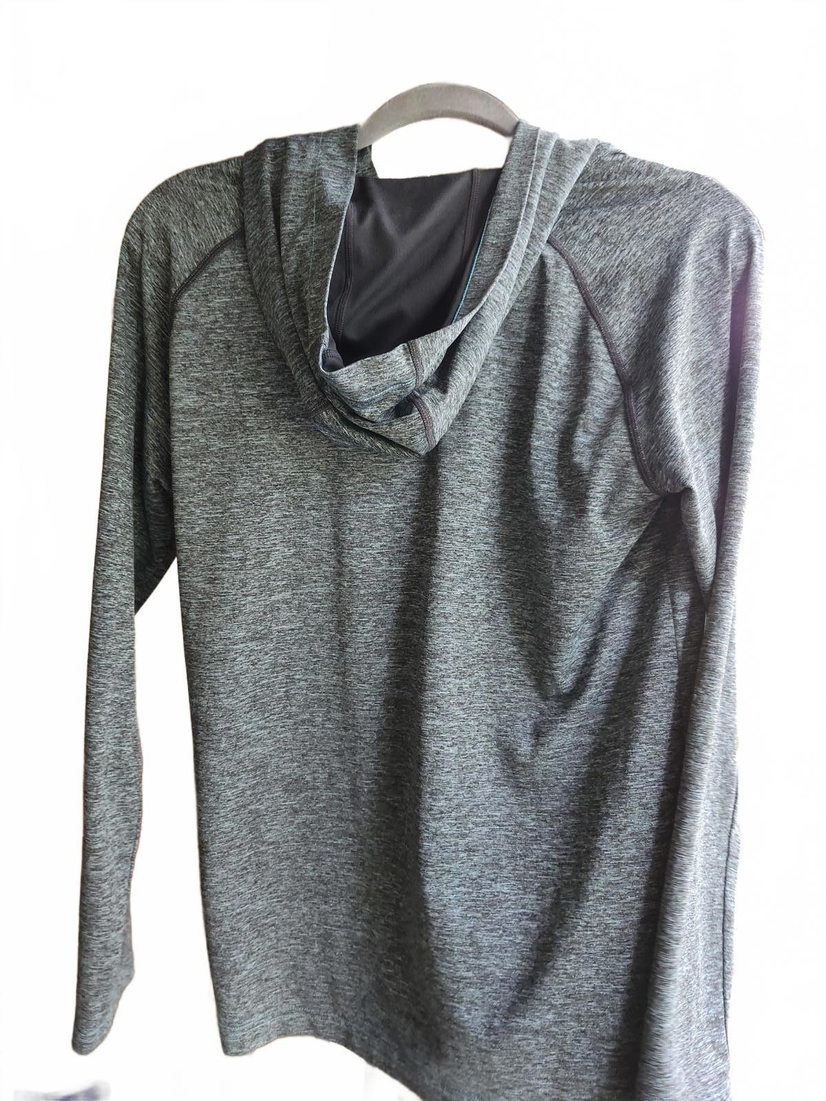 Under Armour Under Armor womens sm shirt Size S / US 4 / IT 40 - 3 Thumbnail