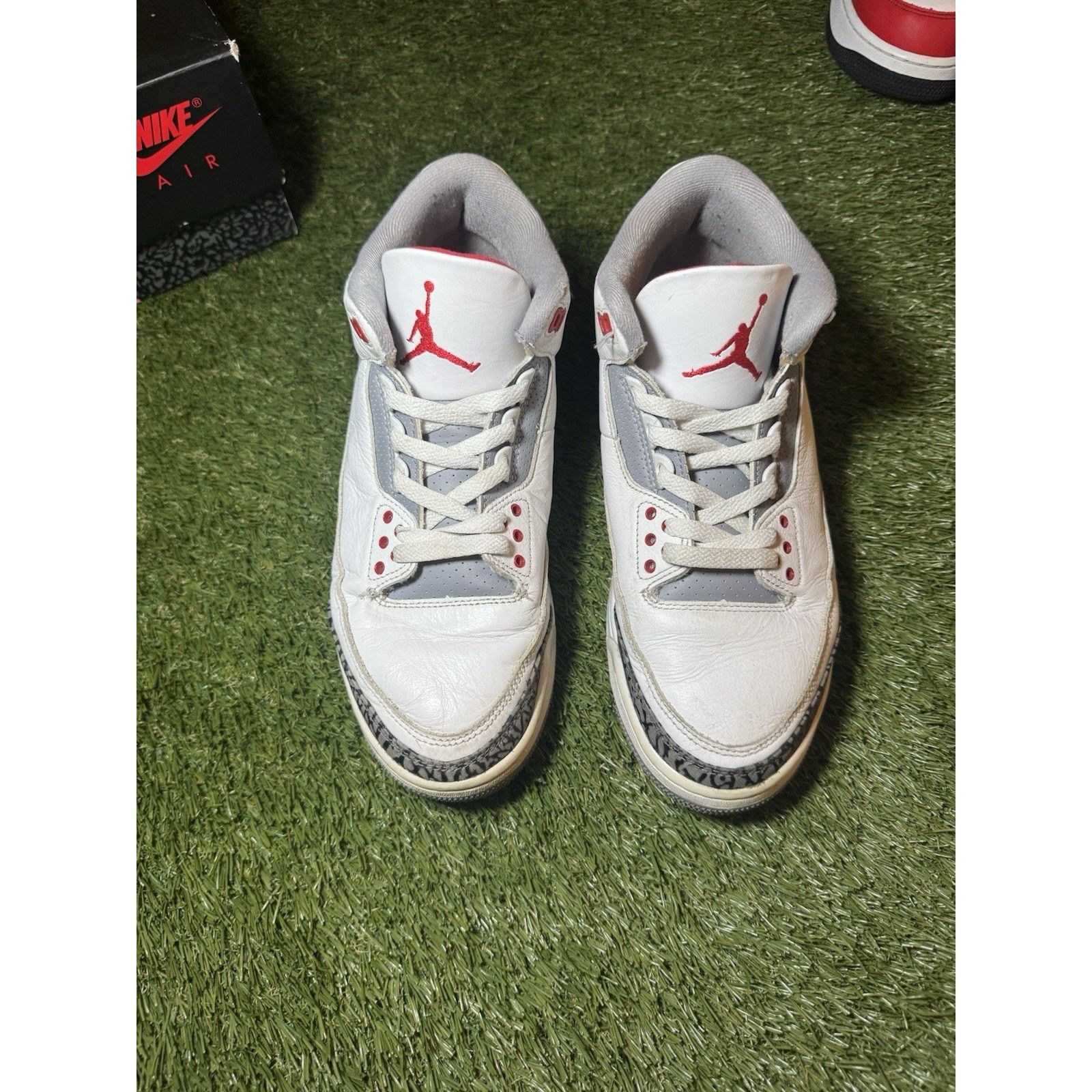 Jordan Brand Air Jordan 3 Retro Fire Red (2022) Men's size 9 US Size US 9 / EU 42 - 3 Thumbnail