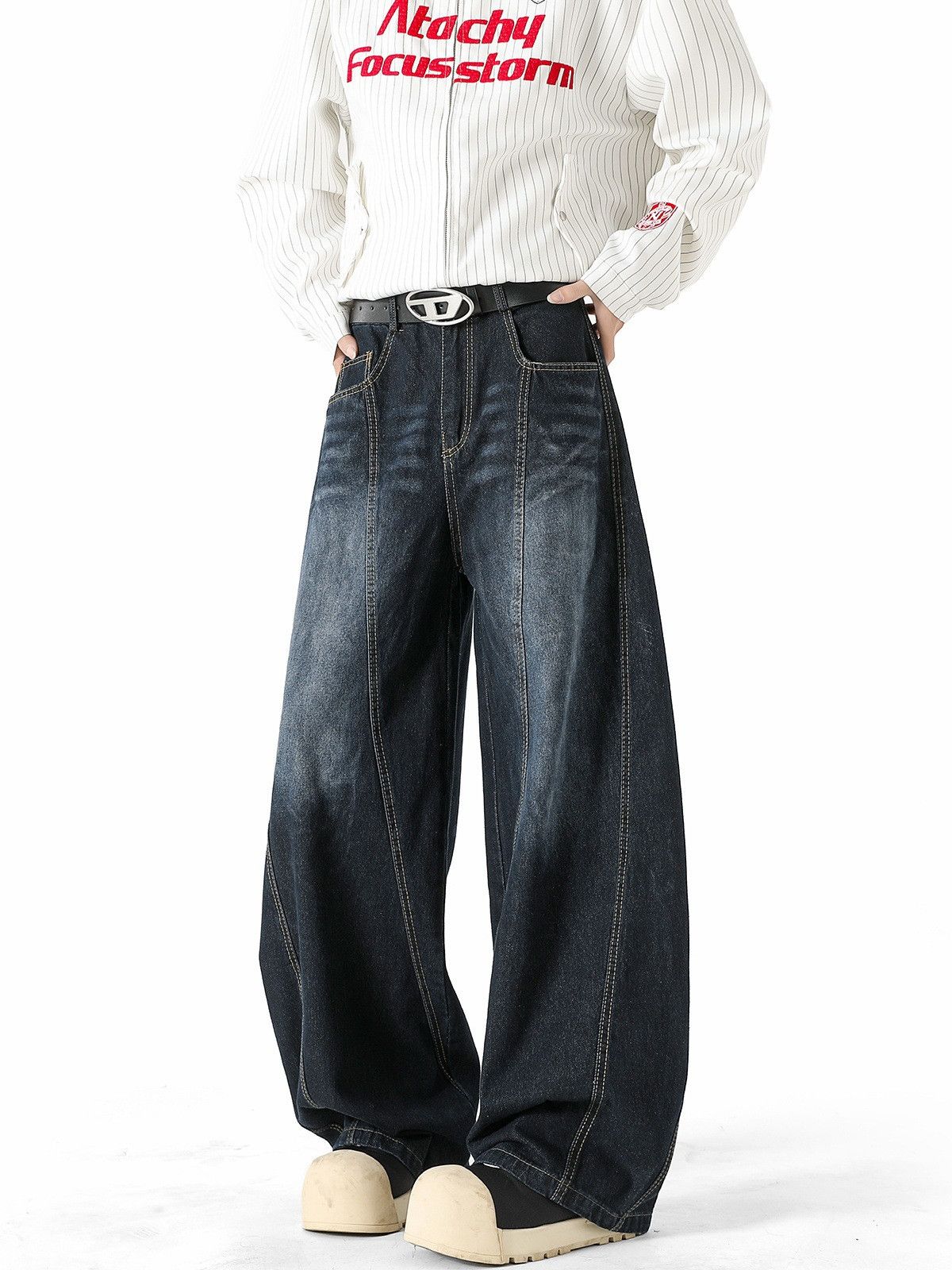 Japanese Brand Men's American-Style Washed & Distressed Curved-Leg Jeans Size US 32 / EU 48 - 4 Thumbnail
