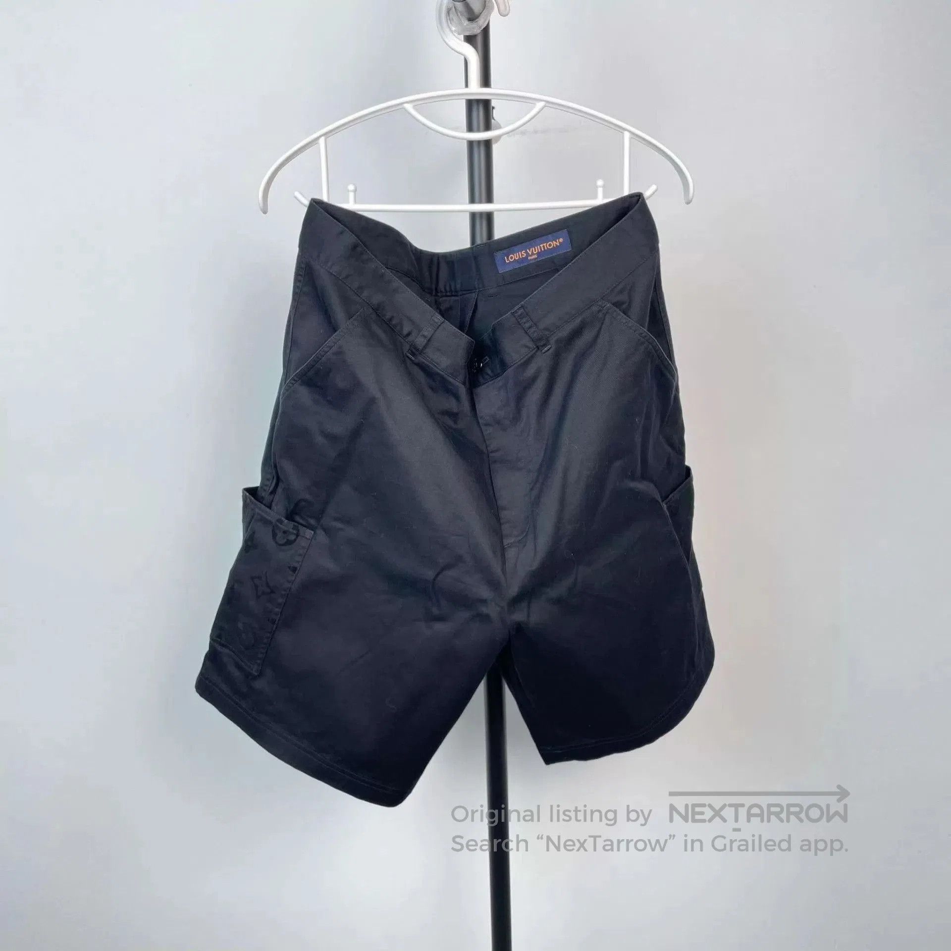 Louis Vuitton Black Cargo Shorts with Pattern Details. Size US 38 / EU 54 - 9 Thumbnail