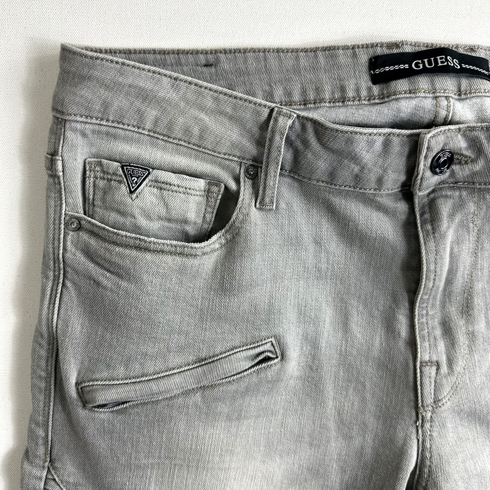 Guess GUESS Jeans Men 38x31 Denim Slim Tapered Zipper Mid Rise Gray | Regular Inseam 31 in Denim Size US 38 / EU 54 - 6 Thumbnail