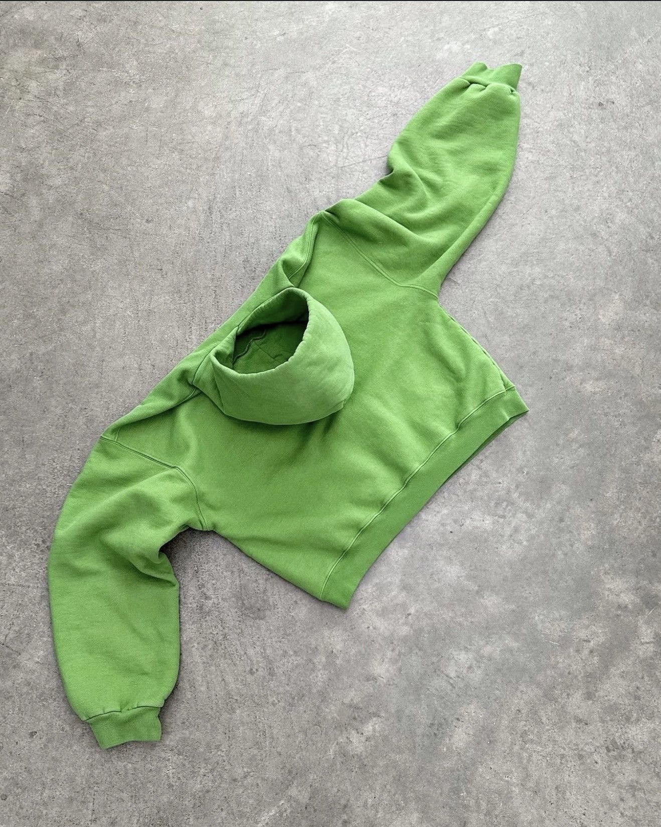 Akimbo Club Akimbo relaxed cropped oversized hoodie sweater signal green Size US M / EU 48-50 / 2 - 4 Thumbnail