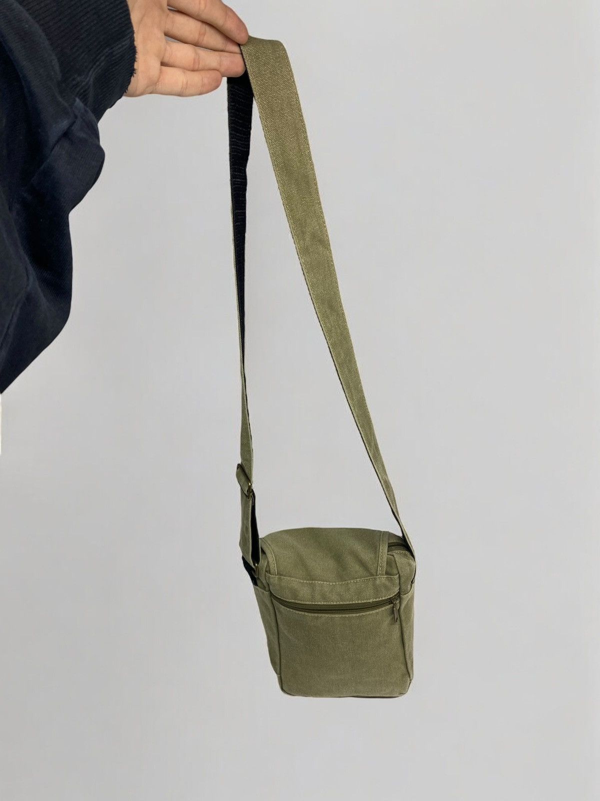 Diesel 🔥 Y2K DIESEL MILITARY GREEN SHOULDER BAG TECH WEAR GORP CORE Size ONE SIZE - 7 Thumbnail