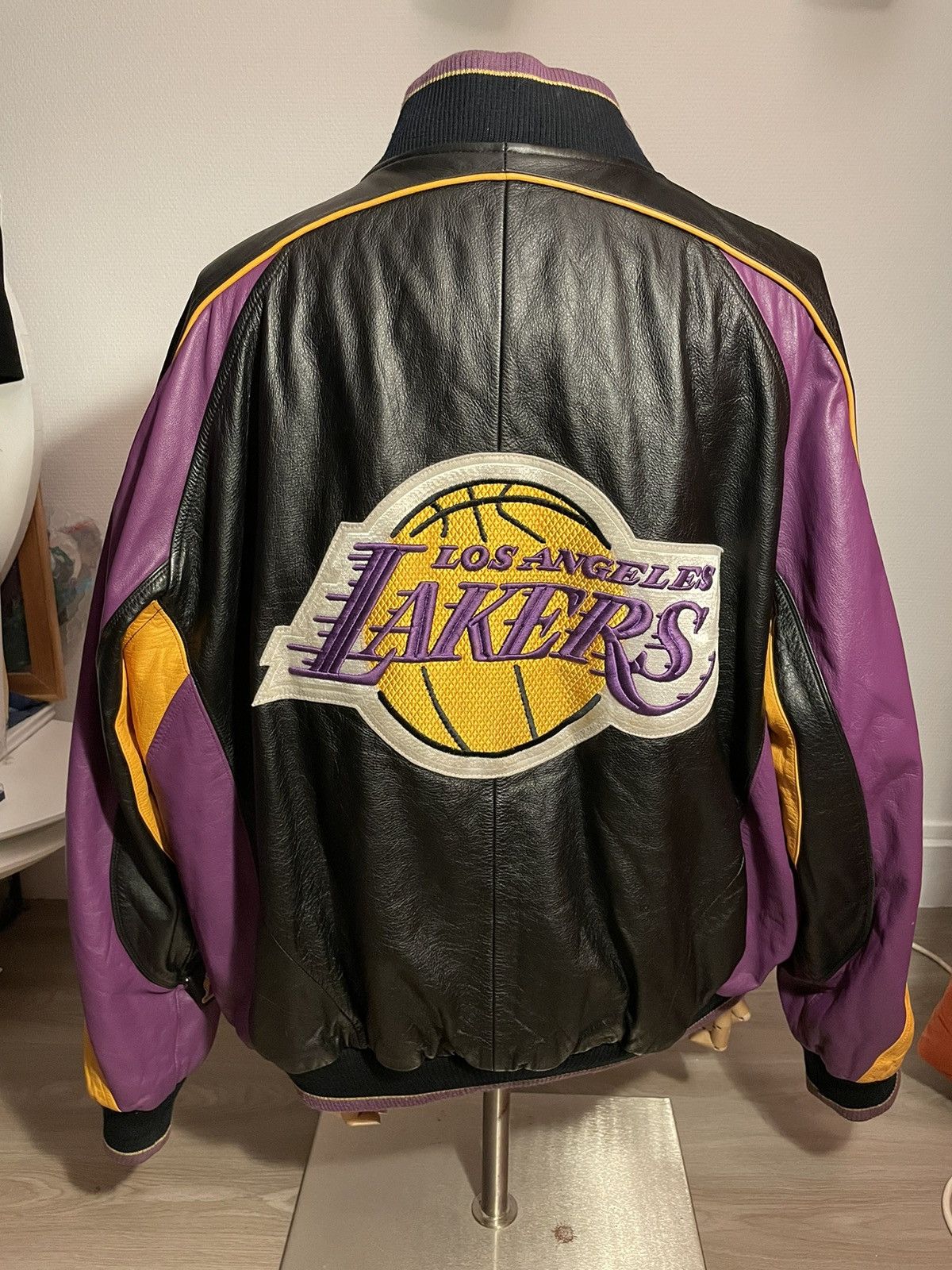 image of L A Lakers x NBA G-Iii Carl Banks Nba Los Angeles Lakers in Black, Men's (Size XL)