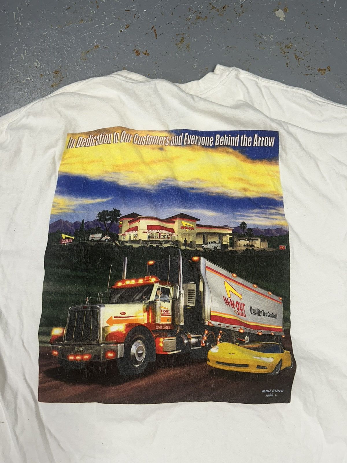 Vintage Crazy Vintage Y2K Essential White In n Out Graphic Tee Shirt Size US XL / EU 56 / 4 - 2 Thumbnail