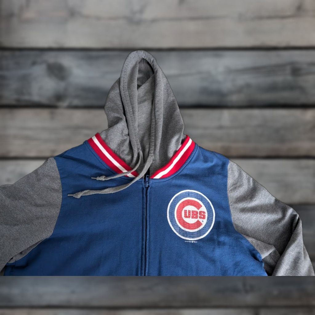 New Era VINTAGE Chicago Cubs New Era Women’s Full Zip Hooded Jacket Sequin Logo 2XL Striped Size XXL / US 16-18 / IT 52-54 - 1 Thumbnail