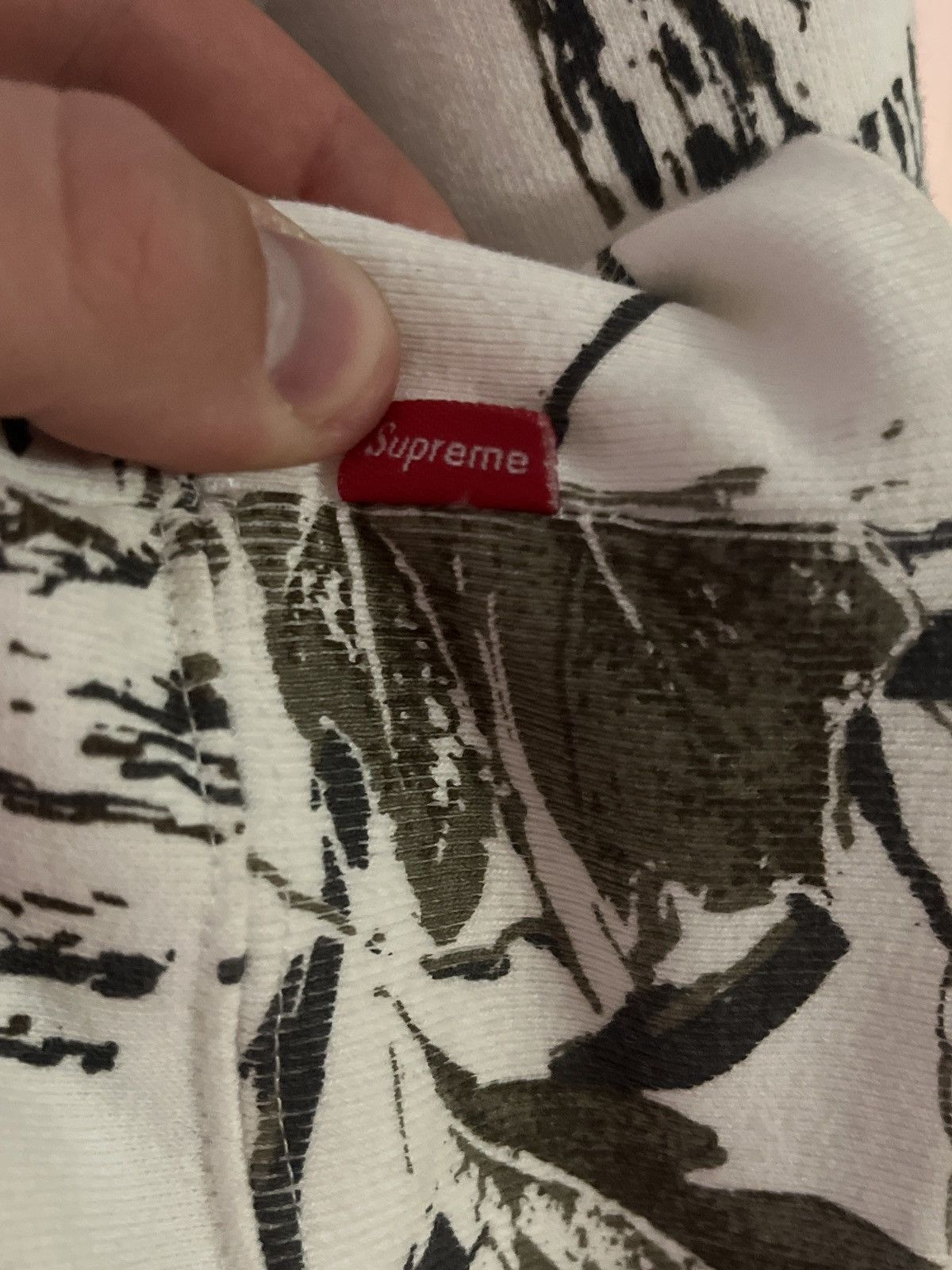Supreme ‼️Supreme‼️ Camo Bogo Hoodie Size US L / EU 52-54 / 3 - 13 Thumbnail