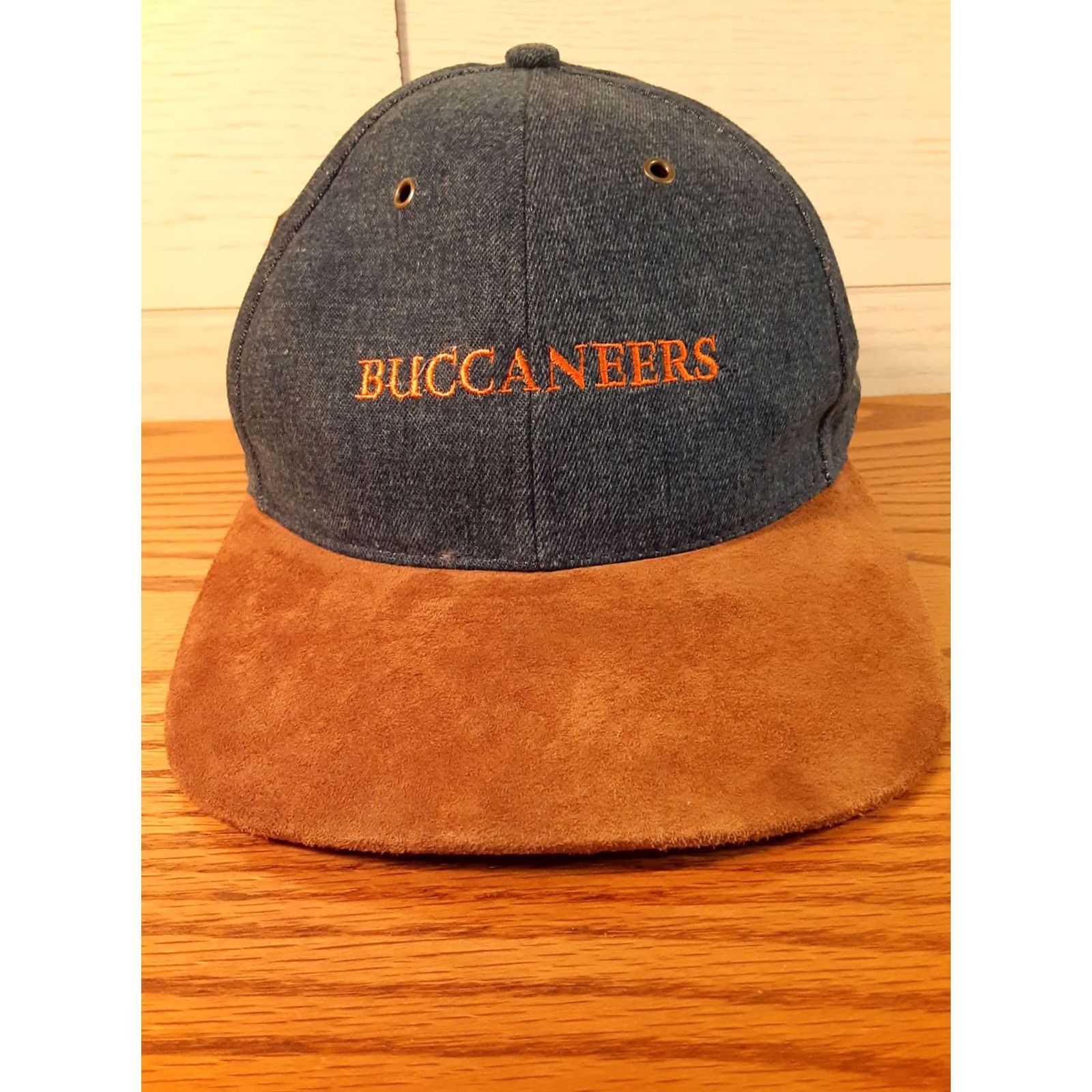 Vintage VINTAGE Tampa Bay Buccaneers Hat Baseball Cap Suede Knit Adjustable Brown&Blue NWT Men) Size US 35 - 2 Thumbnail