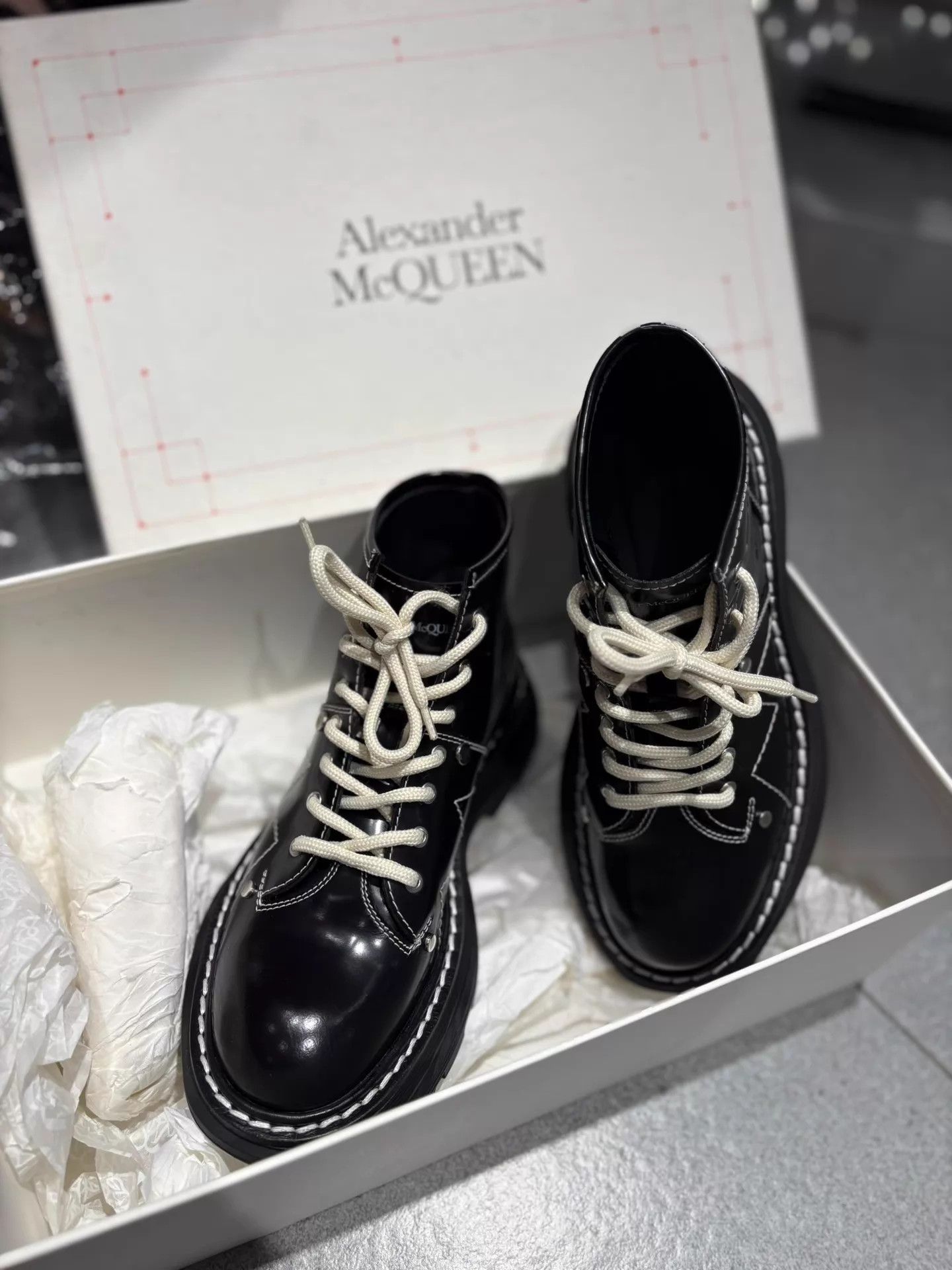 Alexander McQueen McQ Alexander McQueen Panda Colorblocked Martin With Box 37 Size US 6.5 / IT 36.5 - 2 Thumbnail