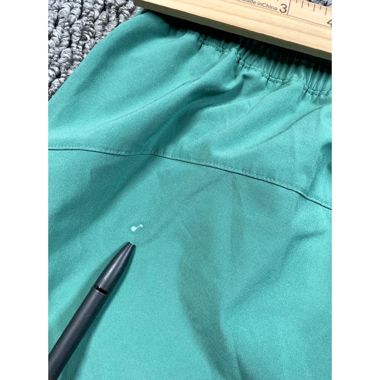 Vintage Peloton Men's XL Green Inseam 8" Training Shorts Drawstring Unlined Cycling Pockets Polyester Spandex Athletic Activewear Regular Brand Peloton Size US 36 / EU 52 - 5 Thumbnail