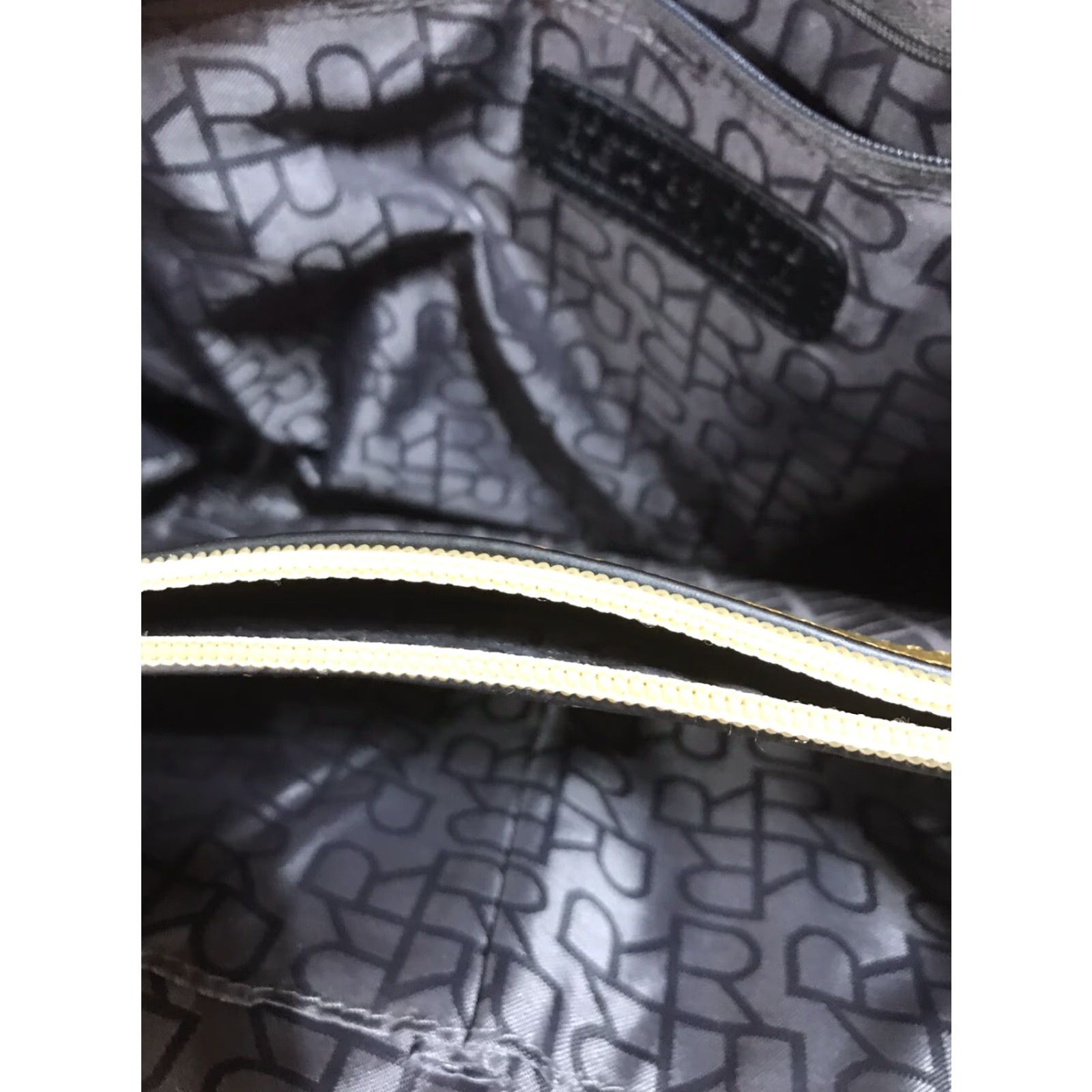 Kenneth Cole Kenneth Cole Reaction Metallic Gold Pebbled Faux Leather Shoulder Tote Bag Size ONE SIZE - 6 Thumbnail