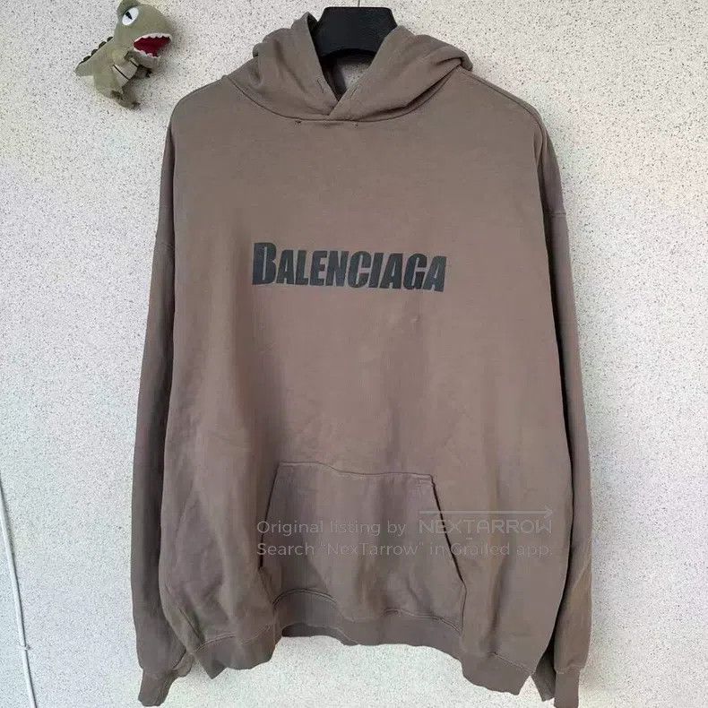 Balenciaga Balenciaga Cracked Letter Logo Hoodie Size US L / EU 52-54 / 3 - 1 Thumbnail
