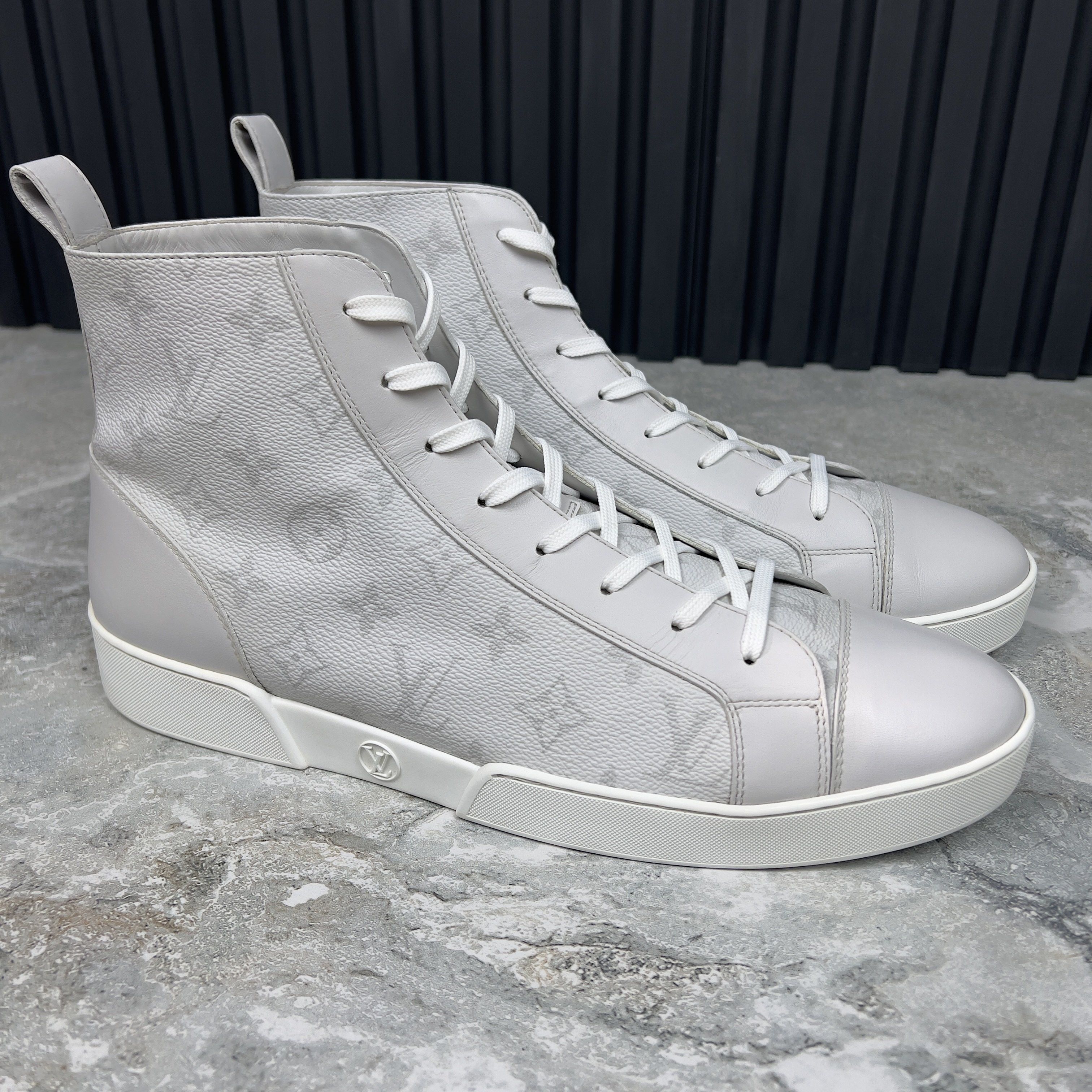 Louis Vuitton Louis Vuitton Match Up Sneaker LV Monogram Leather Size US 11 / EU 44 - 3 Thumbnail
