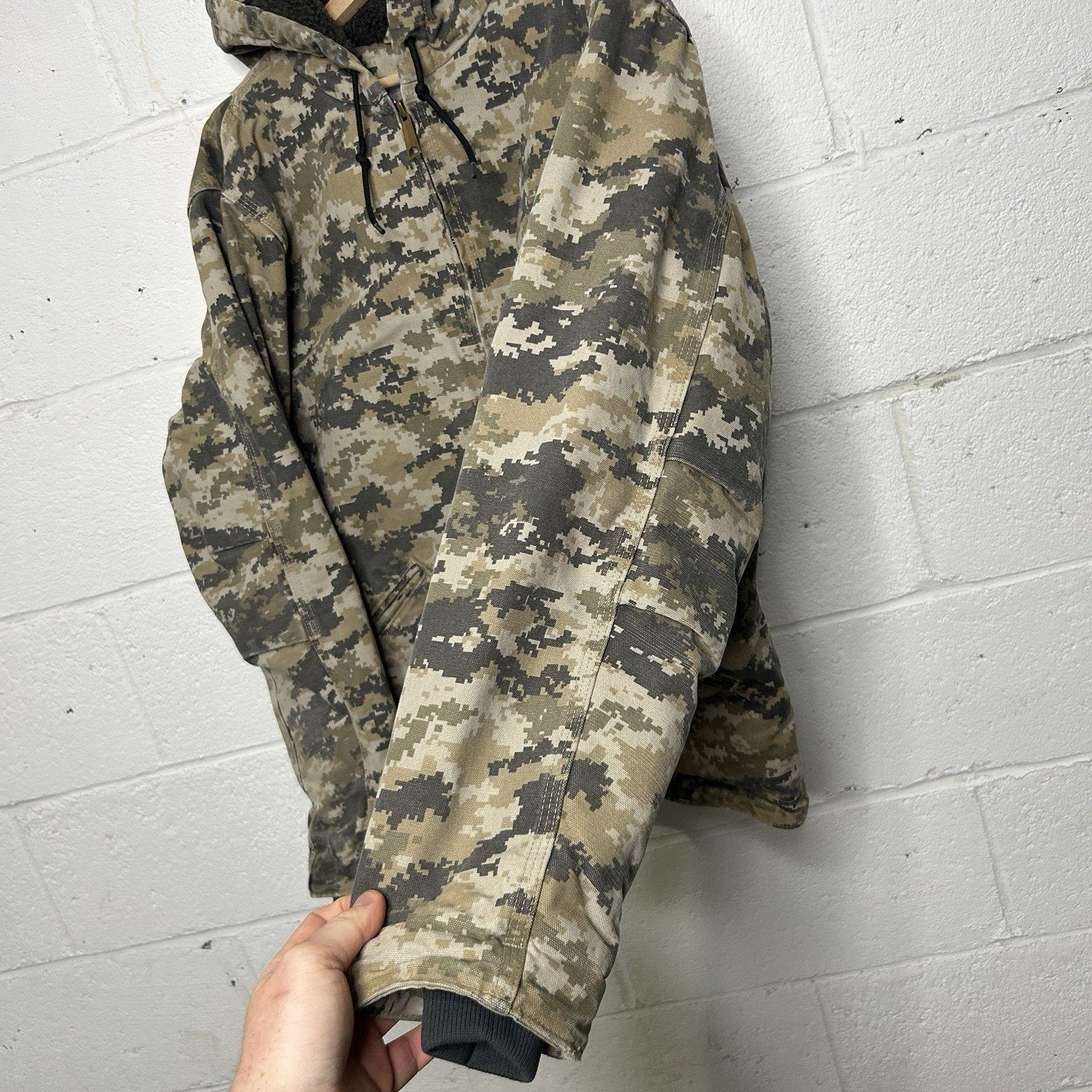 Carhartt Carhartt Sherpa-Lined Hooded Detroit Jacket “Digital Camo” Size US M / EU 48-50 / 2 - 10 Thumbnail