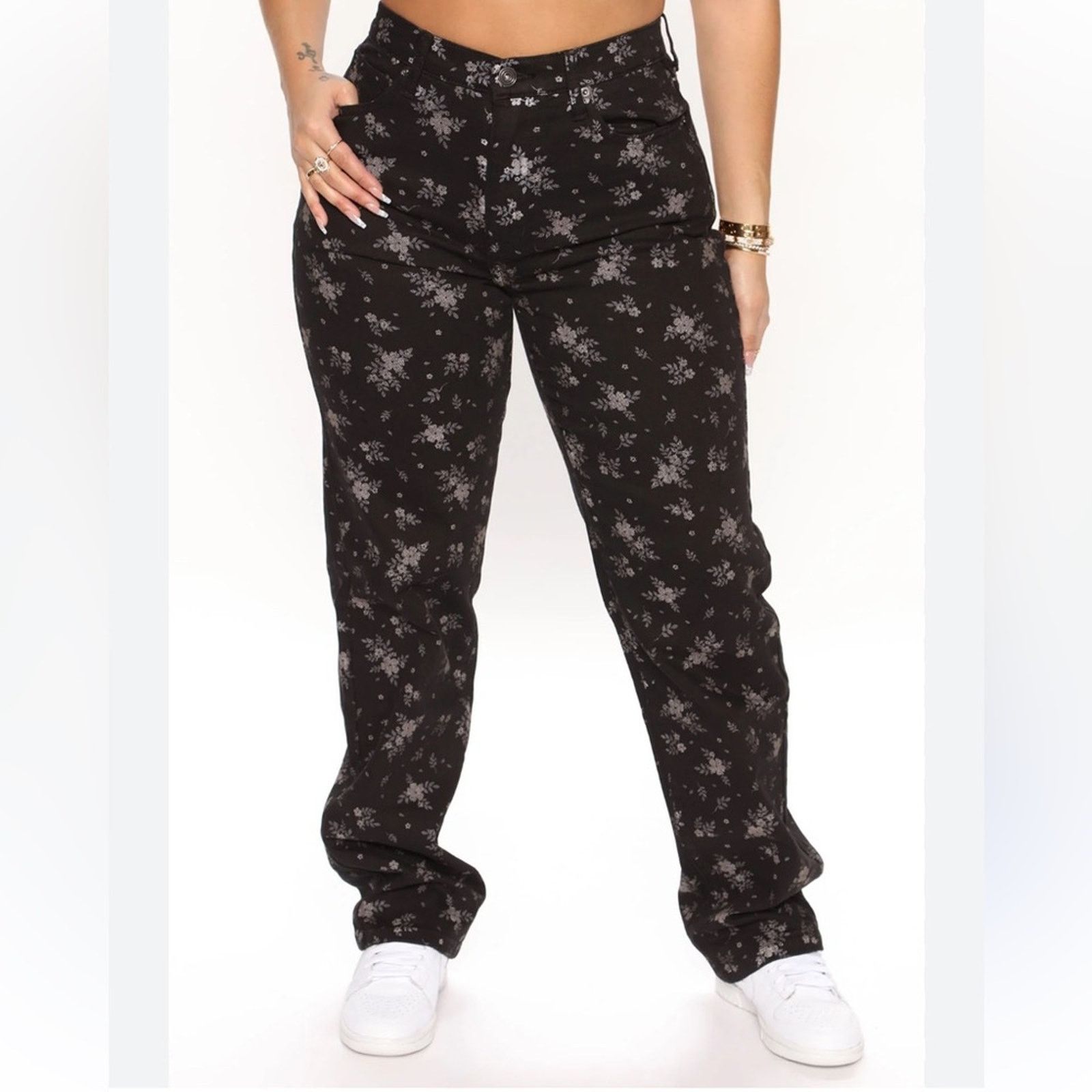 Other Fashion Nova Ditsy Floral Straight Leg Jeans Size 29" - 1 Thumbnail