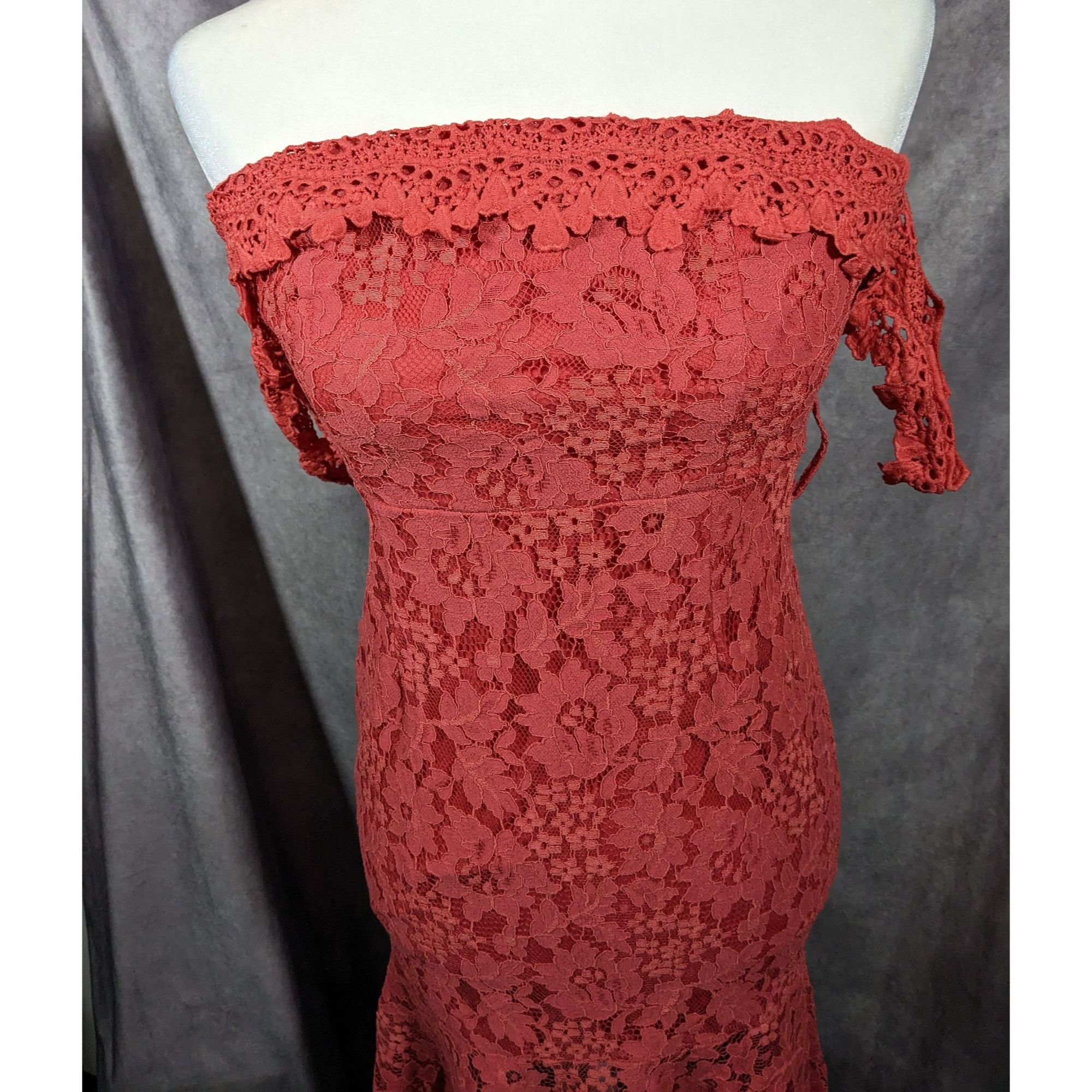 Other Love Triangle Coral Lace Cold Shoulder Floral Dress Size 10 Size L / US 10 / IT 46 - 11 Thumbnail