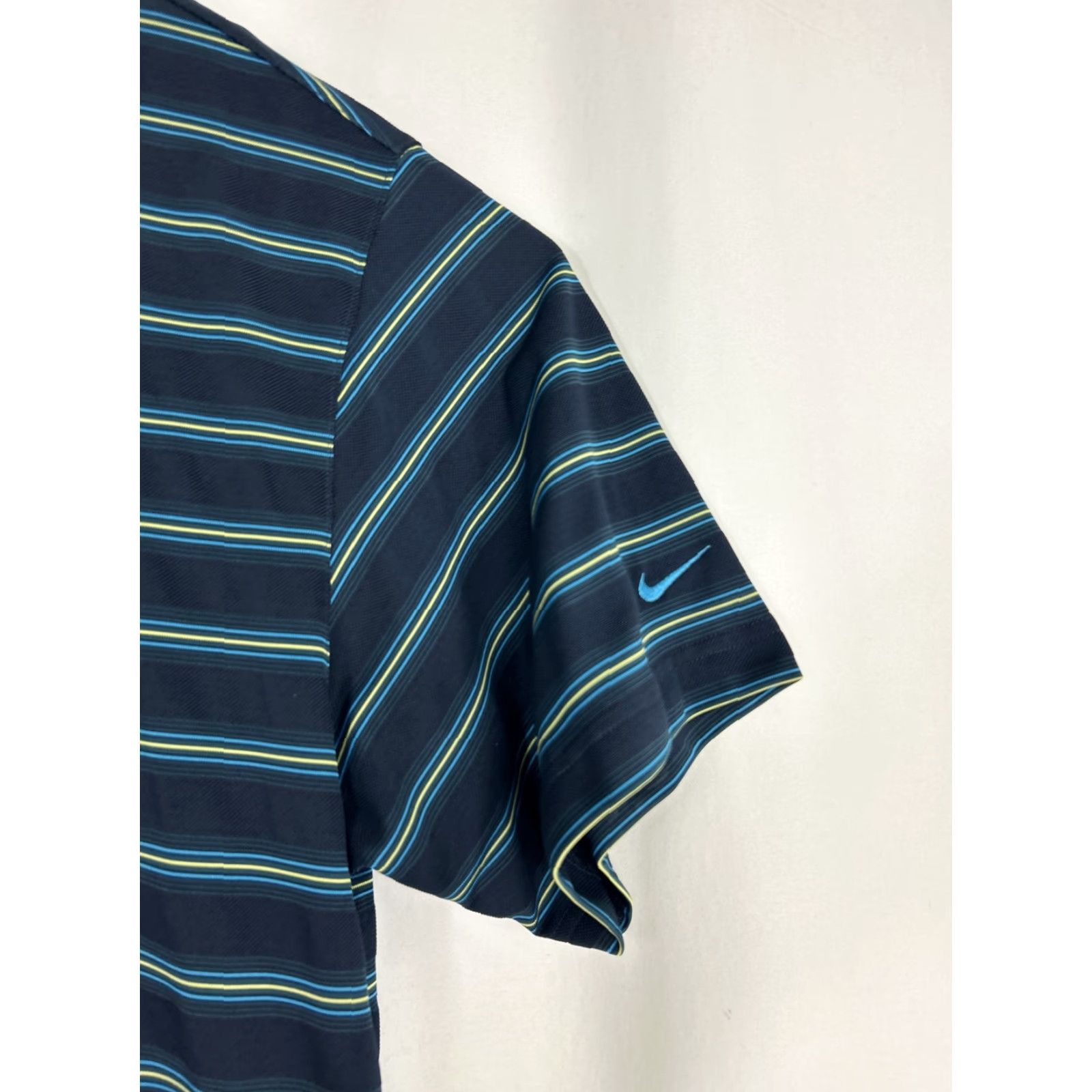 Nike Nike Golf Polo Shirt Mens XXL Blue Stripes Short Sleeve 231591-414 Polo Golf Shirt Mens XXL Blue Stripes Short Sleeve 231591-414 Size US XXL / EU 58 / 5 - 4 Thumbnail