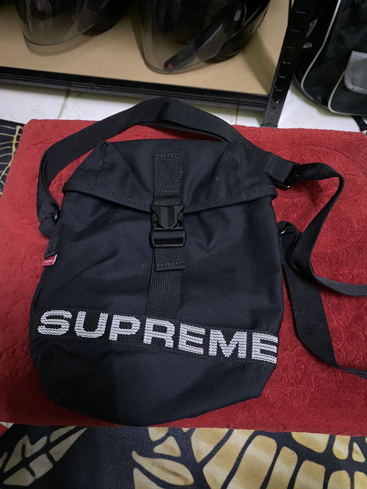 Supreme × Vintage Supreme Field Side Sling Bag Size ONE SIZE - 1 Thumbnail
