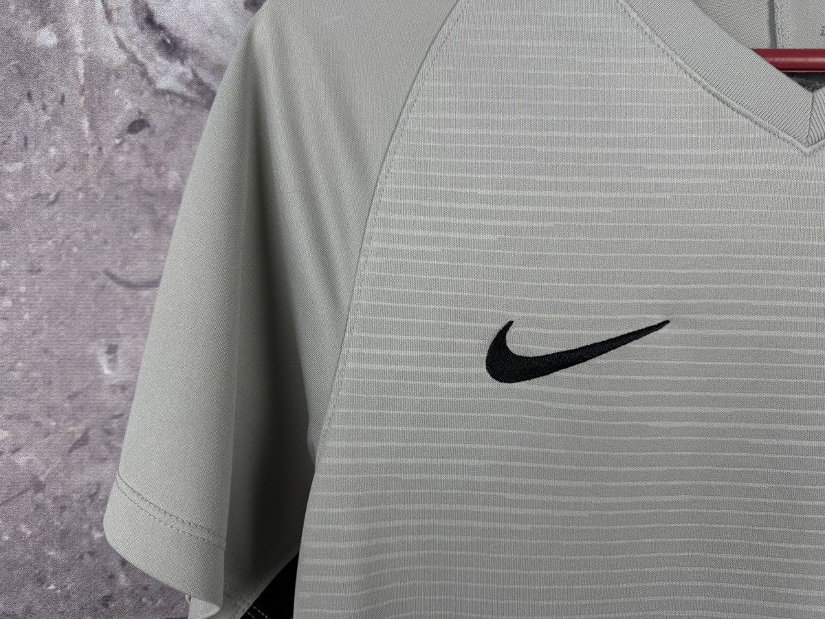 Nike Men’s Nike T-Shirt Jarsey Gray Sportswear Size Small Size US S / EU 44-46 / 1 - 6 Thumbnail